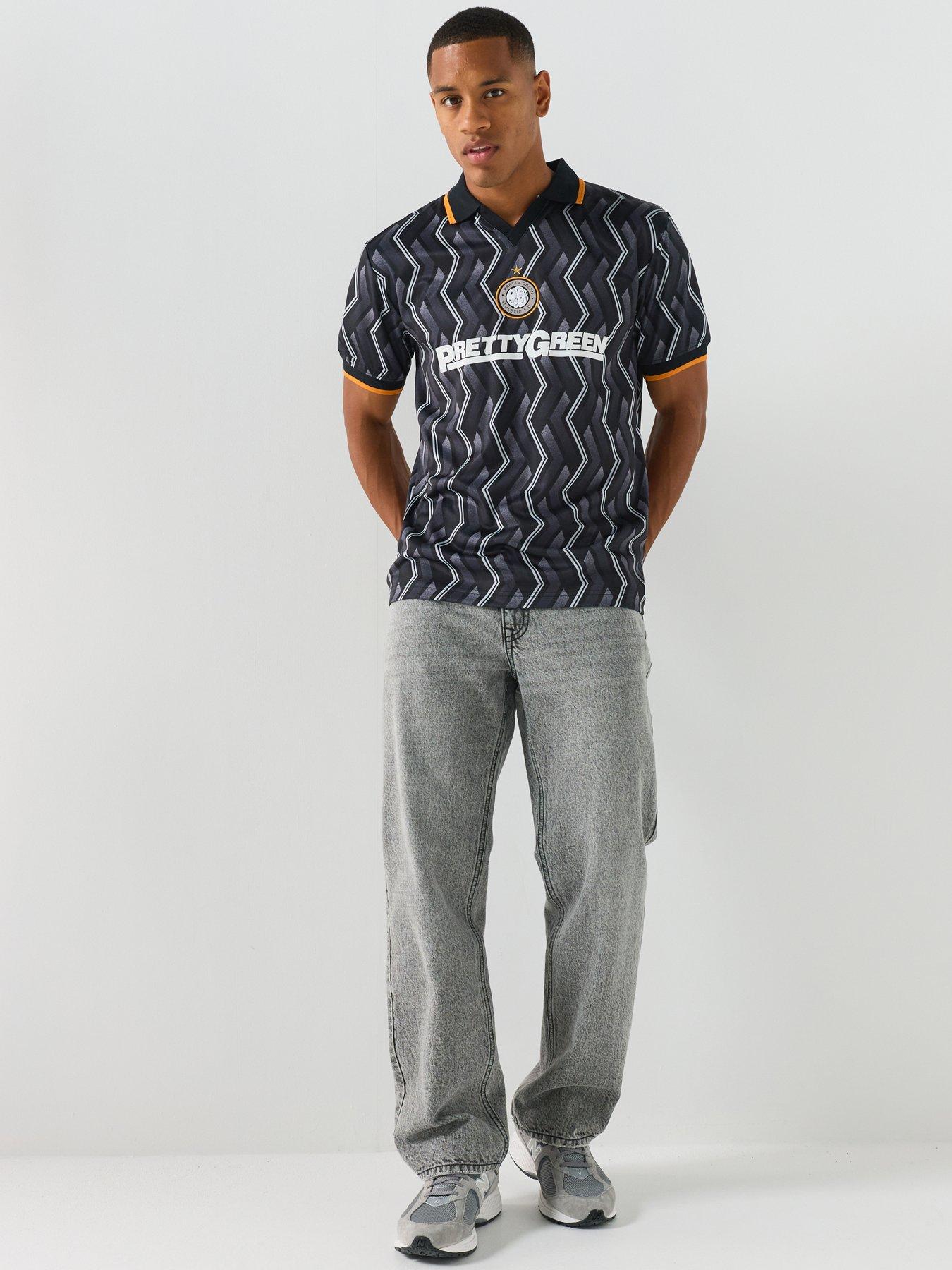 Image 3 of 5 of Pretty Green Pretty Green Kingsleigh Football Top - Black