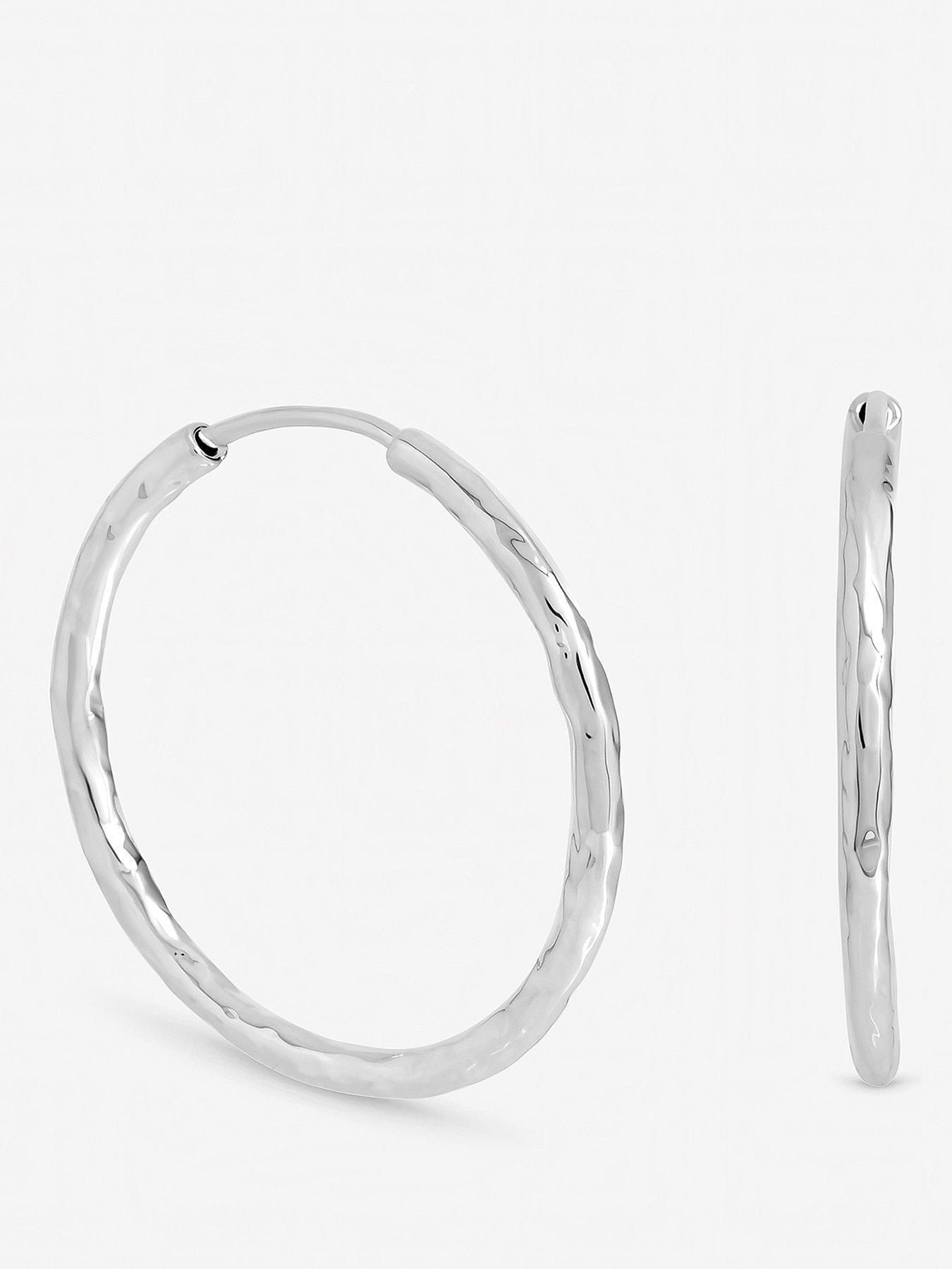 Inicio Inicio Sterling Silver Plated Molten Medium Sleeper Hoops