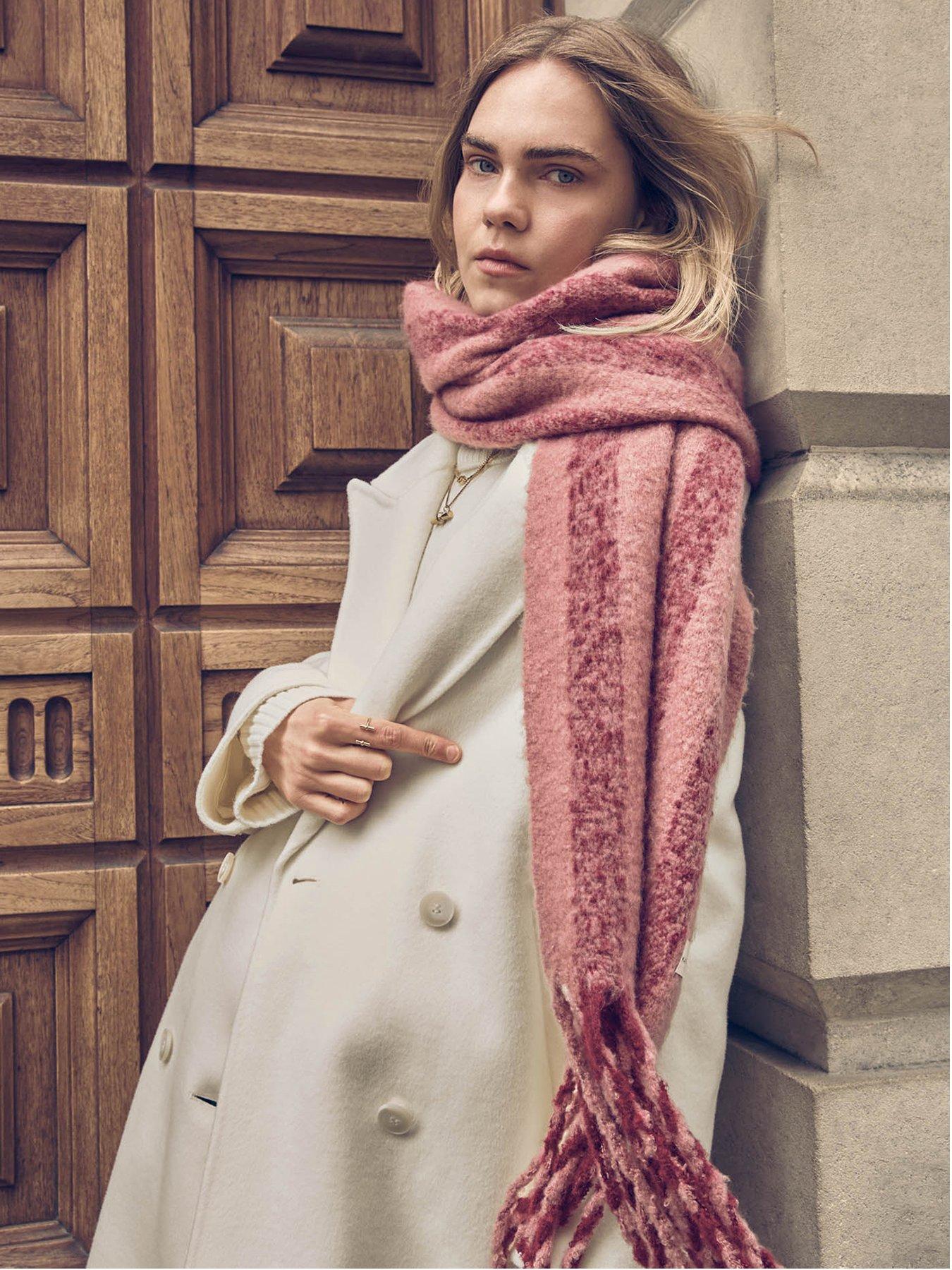 Katie Loxton Striped Tassel Scarf - Pink / Cherry
