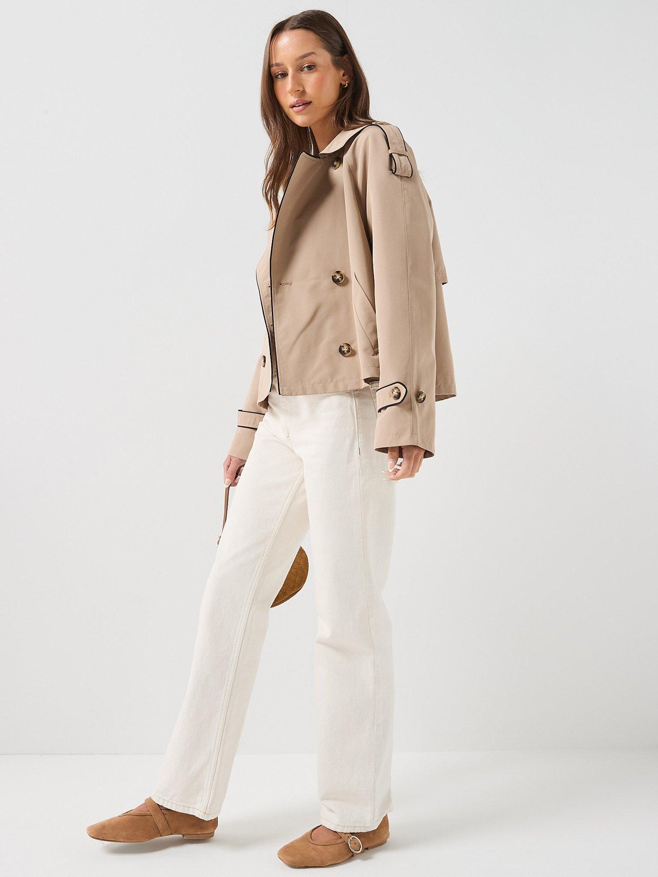 Image 4 of 5 of Vero Moda Vmluciachloe Short Trenchcoat - Beige