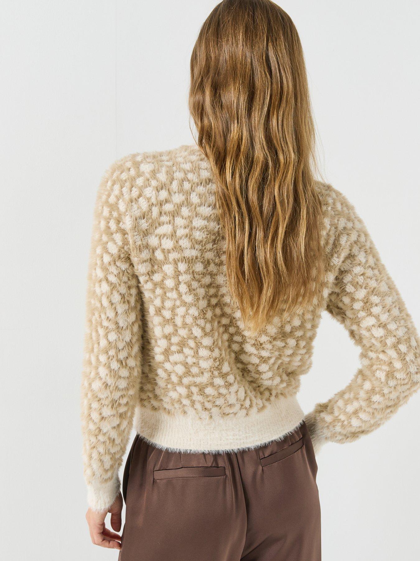 Image 2 of 6 of Vero Moda Vmjungle Ls O-neck Pullover Boo