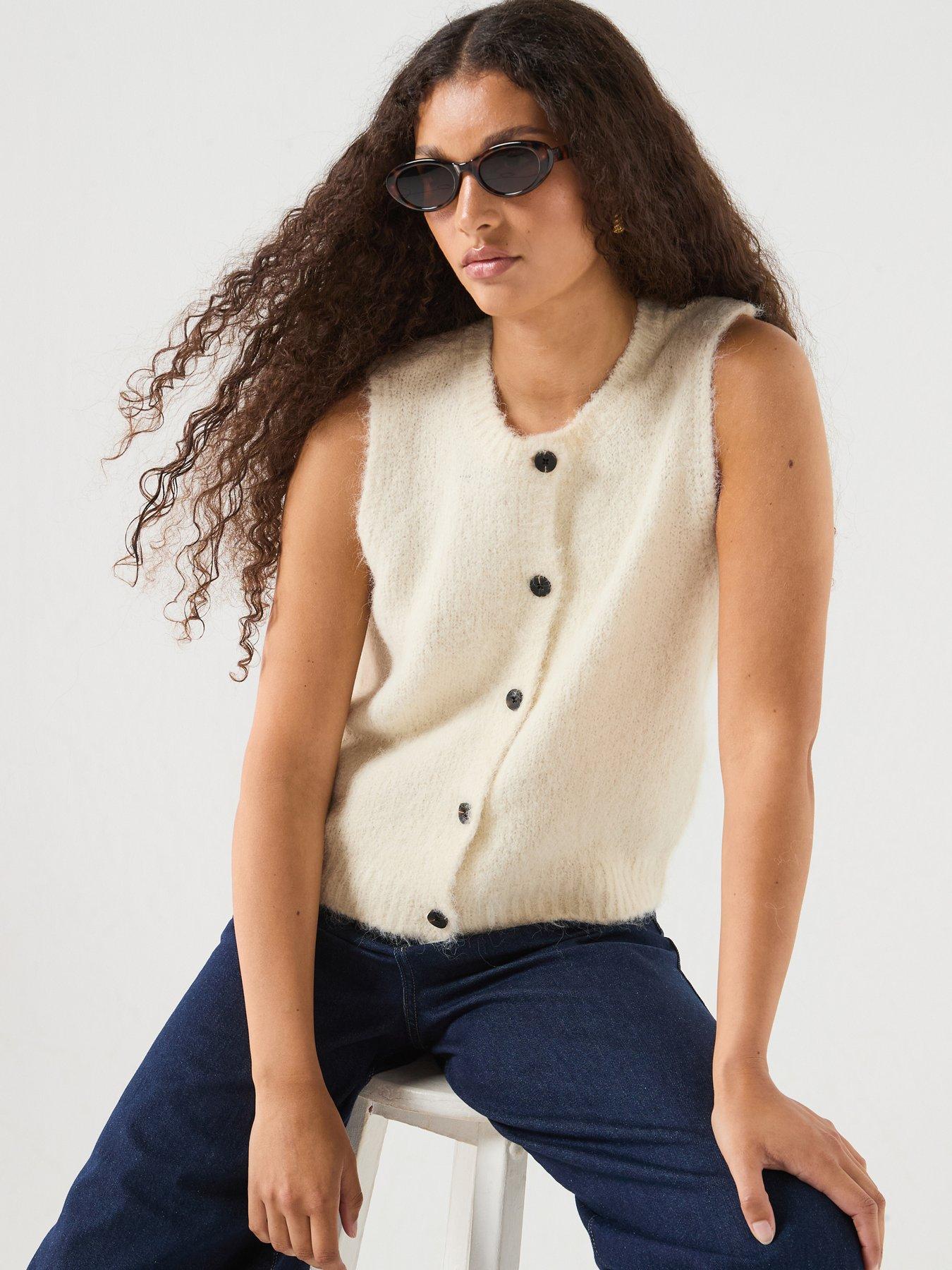 Vero Moda Vmnovah Sleeveless Button Through Knitted Vest - Beige