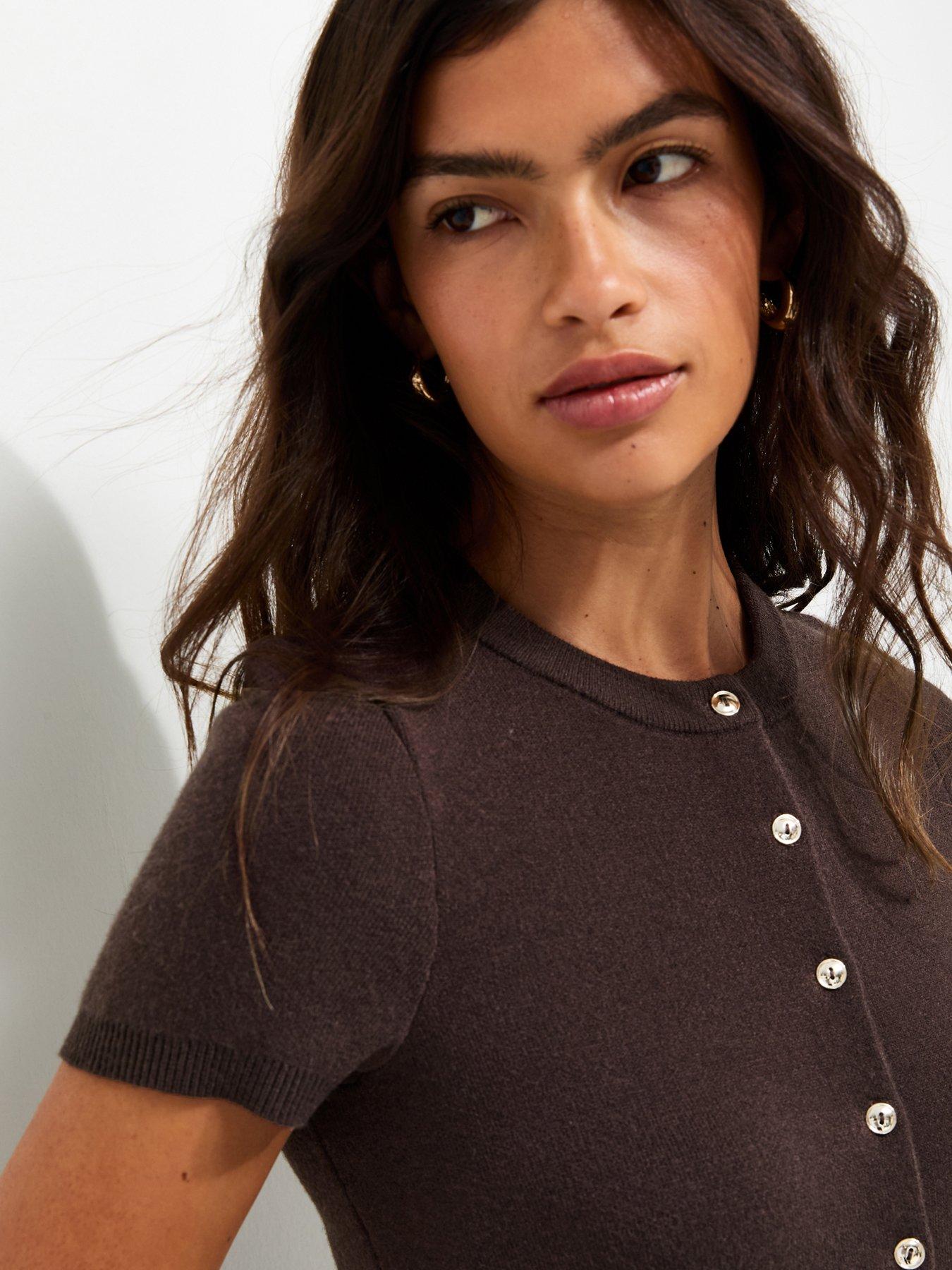 Image 4 of 5 of New Look Compact Knit Cap Sleeve Buttoned Top - Dark Brown