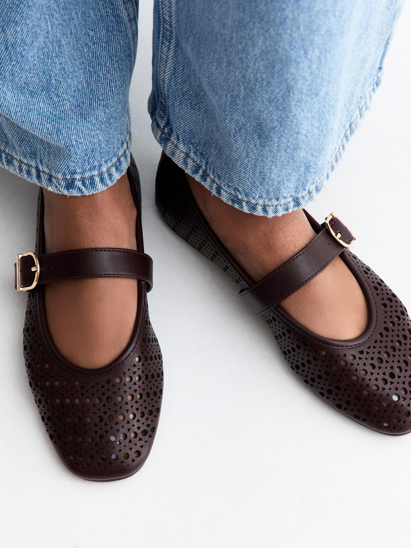 New Look Faux Leather Cut Out Mary Jane Pumps - Dark Burgundy