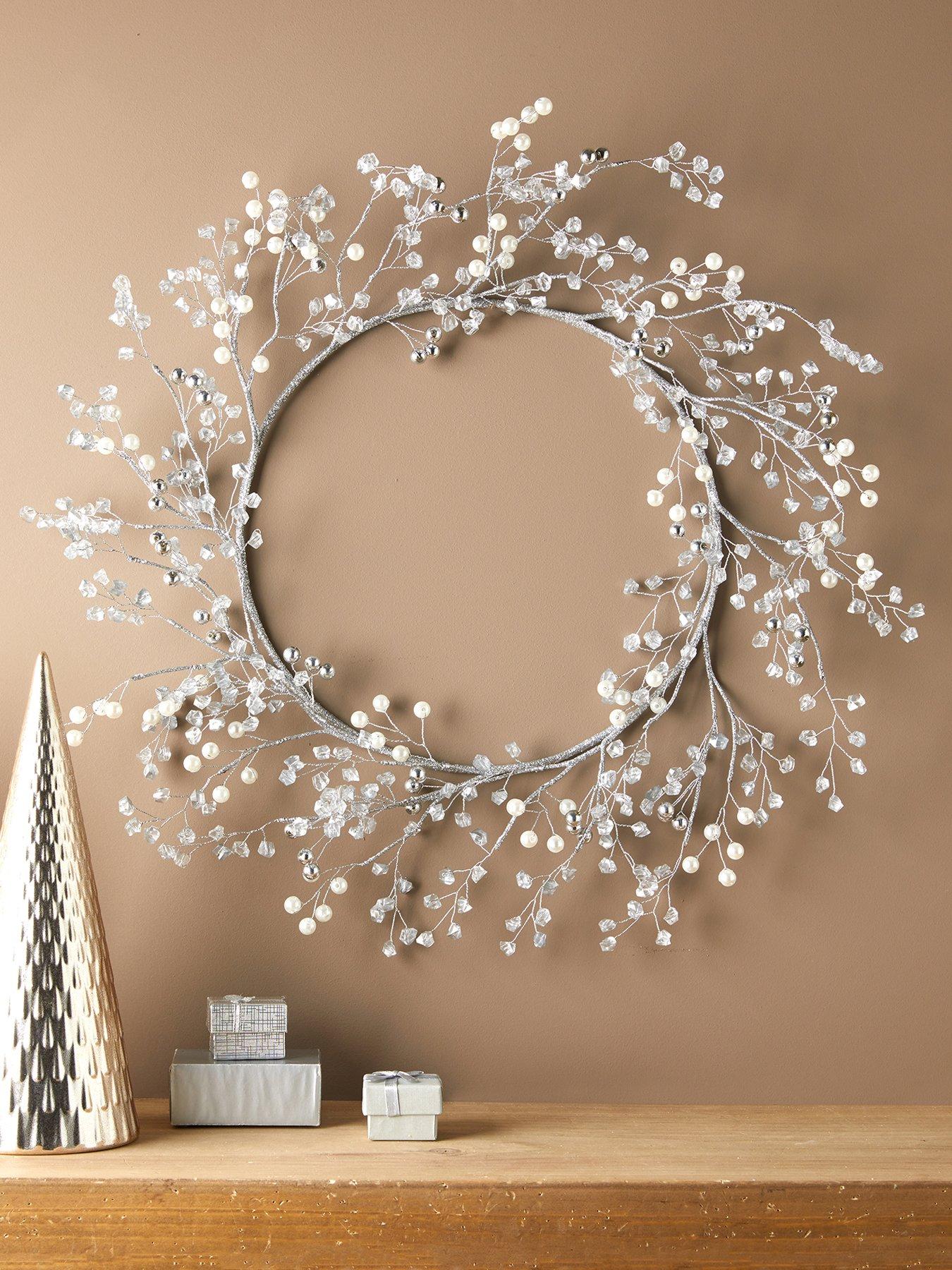Festive Silver/Clear Pearl Beads Christmas Wreath - 56 cm