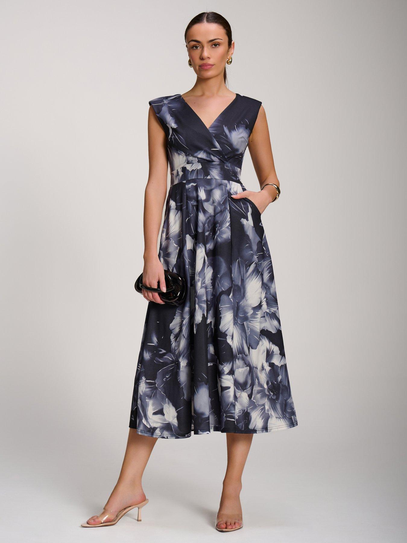 Jolie Moi V-Neck Fit  &  Flare Scuba Midaxi Dress - Black