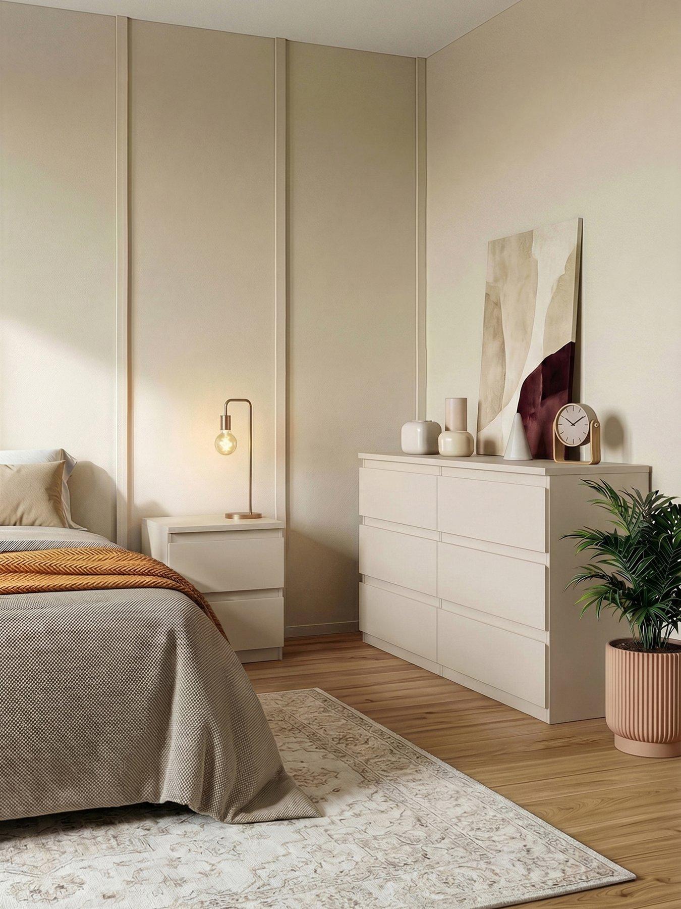 The Very Collection Lisson Pack 2 (2x2 Drw Bed, 6 Drw Chest)