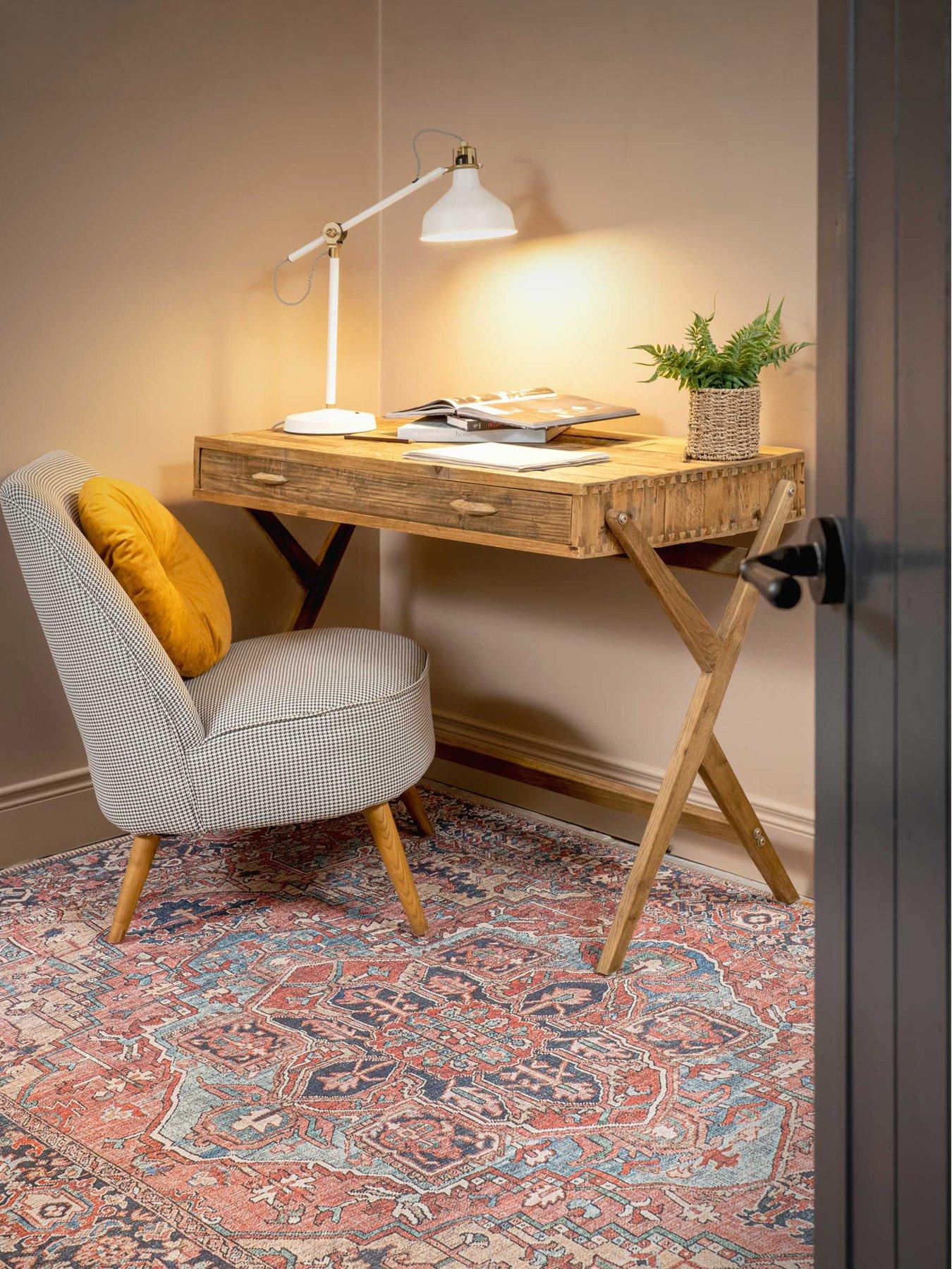 Kukoon Flatwoven Washable Red Distressed Traditional Rug - Savanna