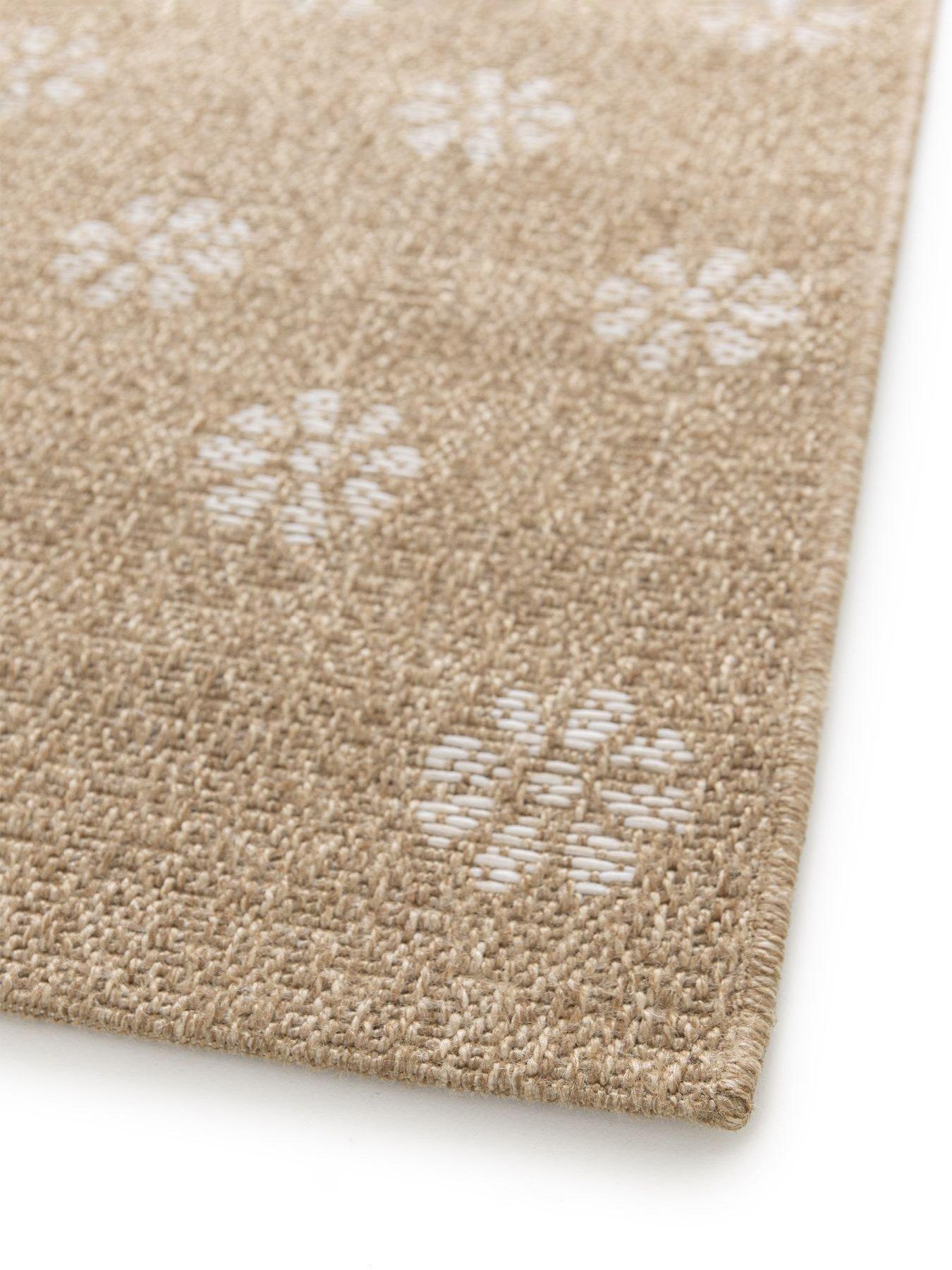 Image 4 of 4 of The Very Collection Arcade Daisy Indoor/Outdoor Rug