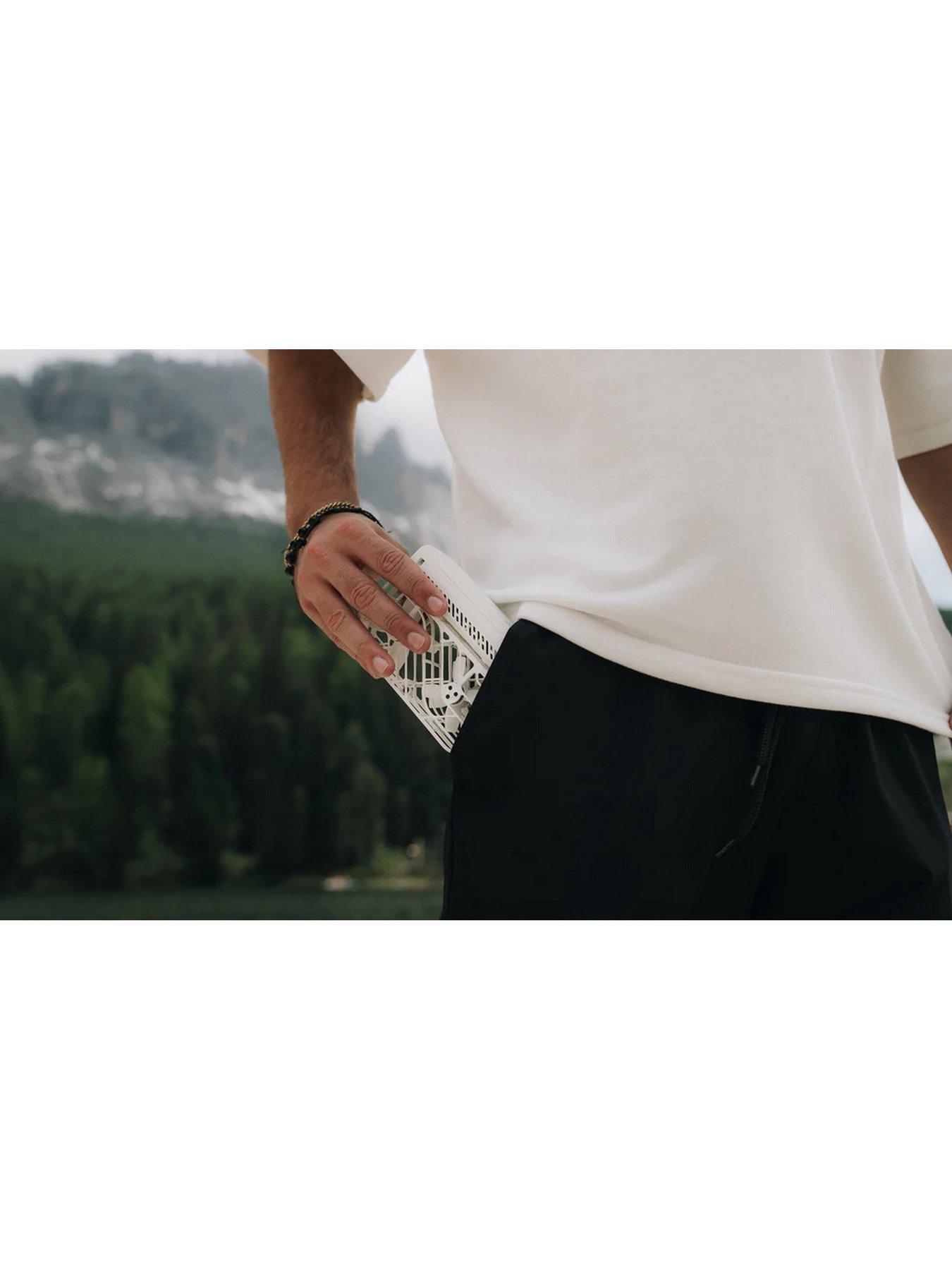 Image 6 of 7 of HOVERAir X1 Pocket-Sized Self-Flying Camera - Combo - White