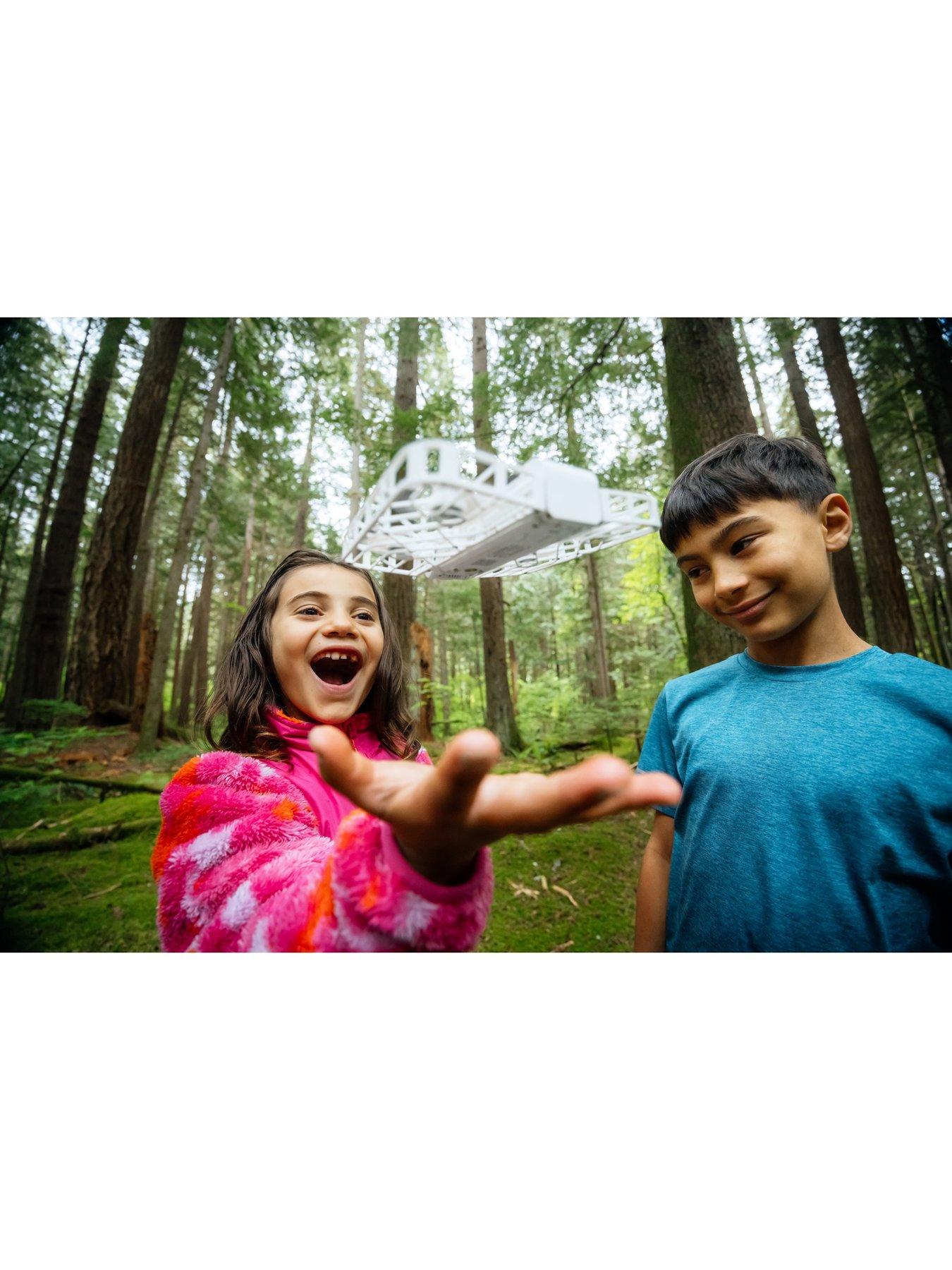 Image 7 of 7 of HOVERAir X1 Pocket-Sized Self-Flying Camera - Combo - White