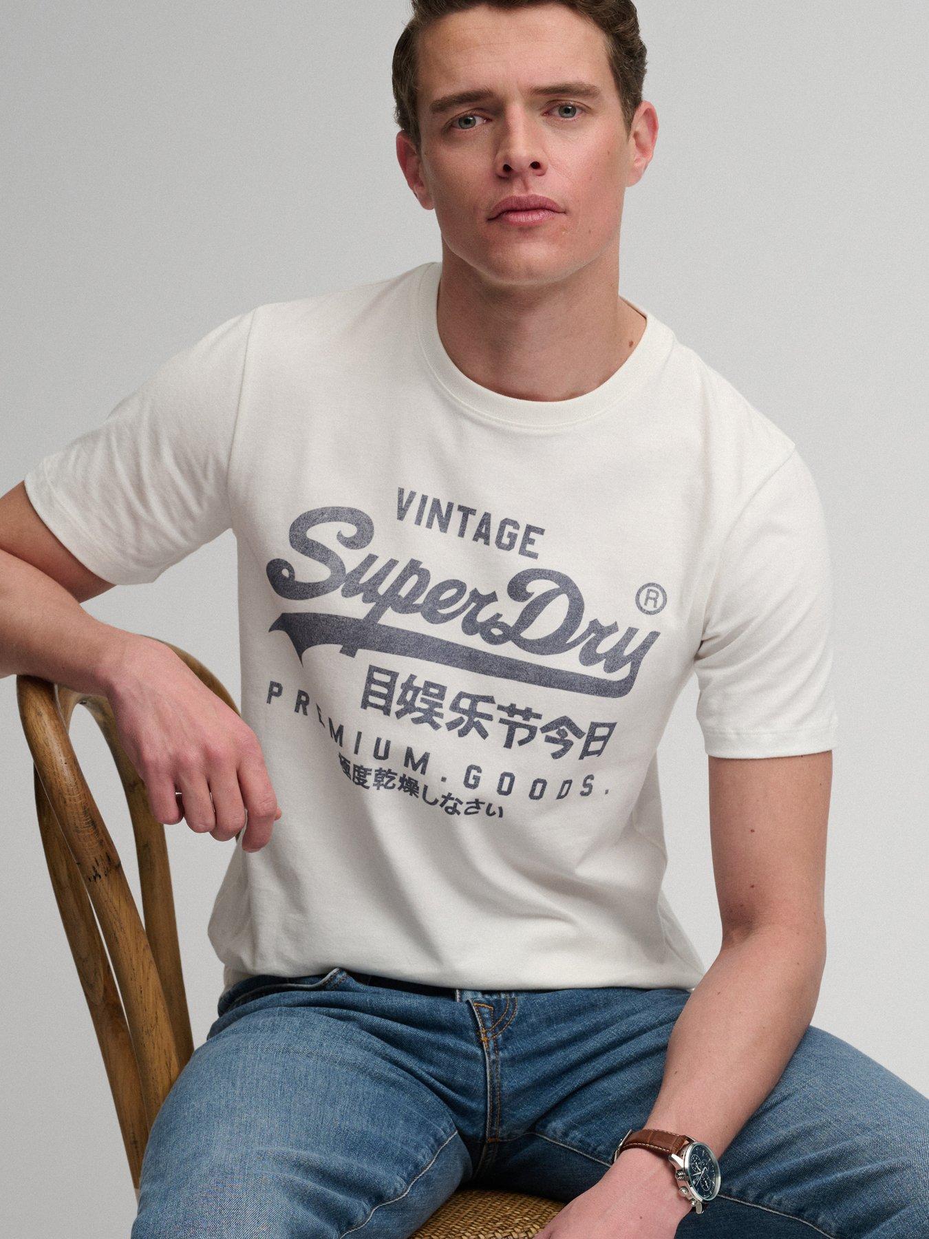 Image 4 of 6 of Superdry Vintage Logo Classic T-Shirt - Cream