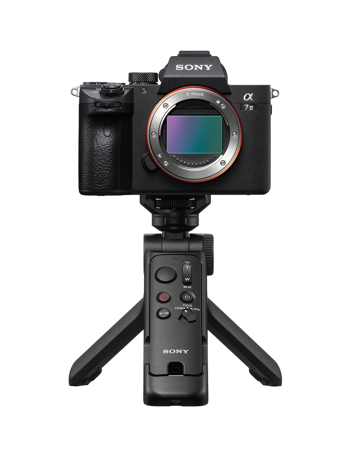 Sony Sony ILCE-7M3 Full-Frame Mirrorless Camera Creator Grip Kit