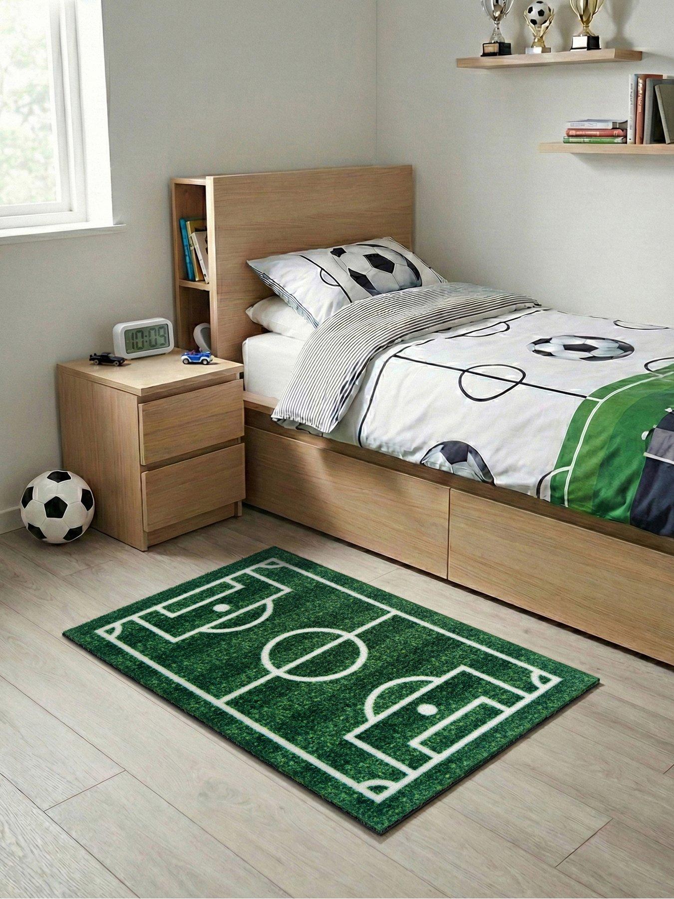 Image 1 of 4 of The Very Collection Football Pitch Playmat 60x100