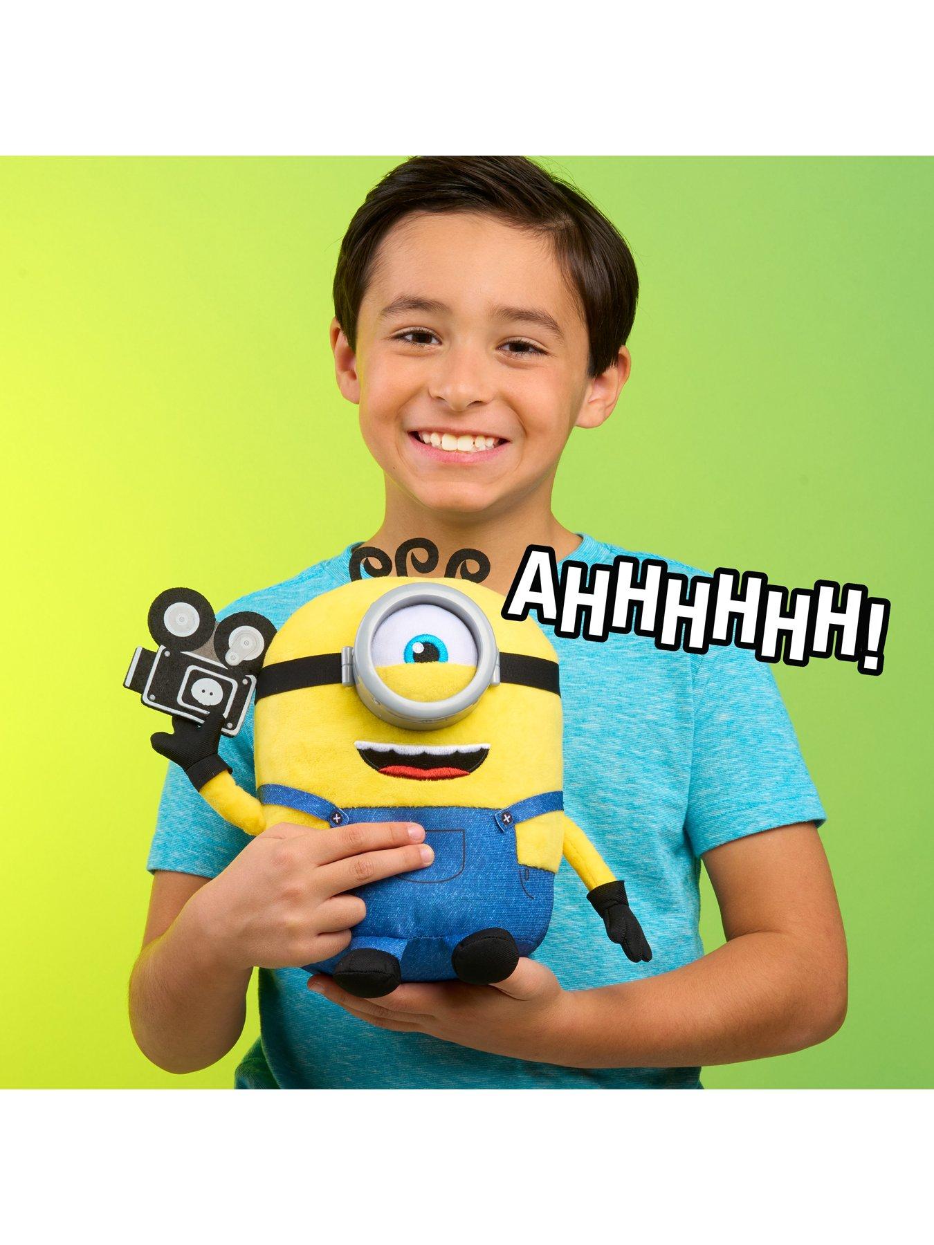 Image 3 of 7 of Minions 4 Babbling James Plush - EMBARGO