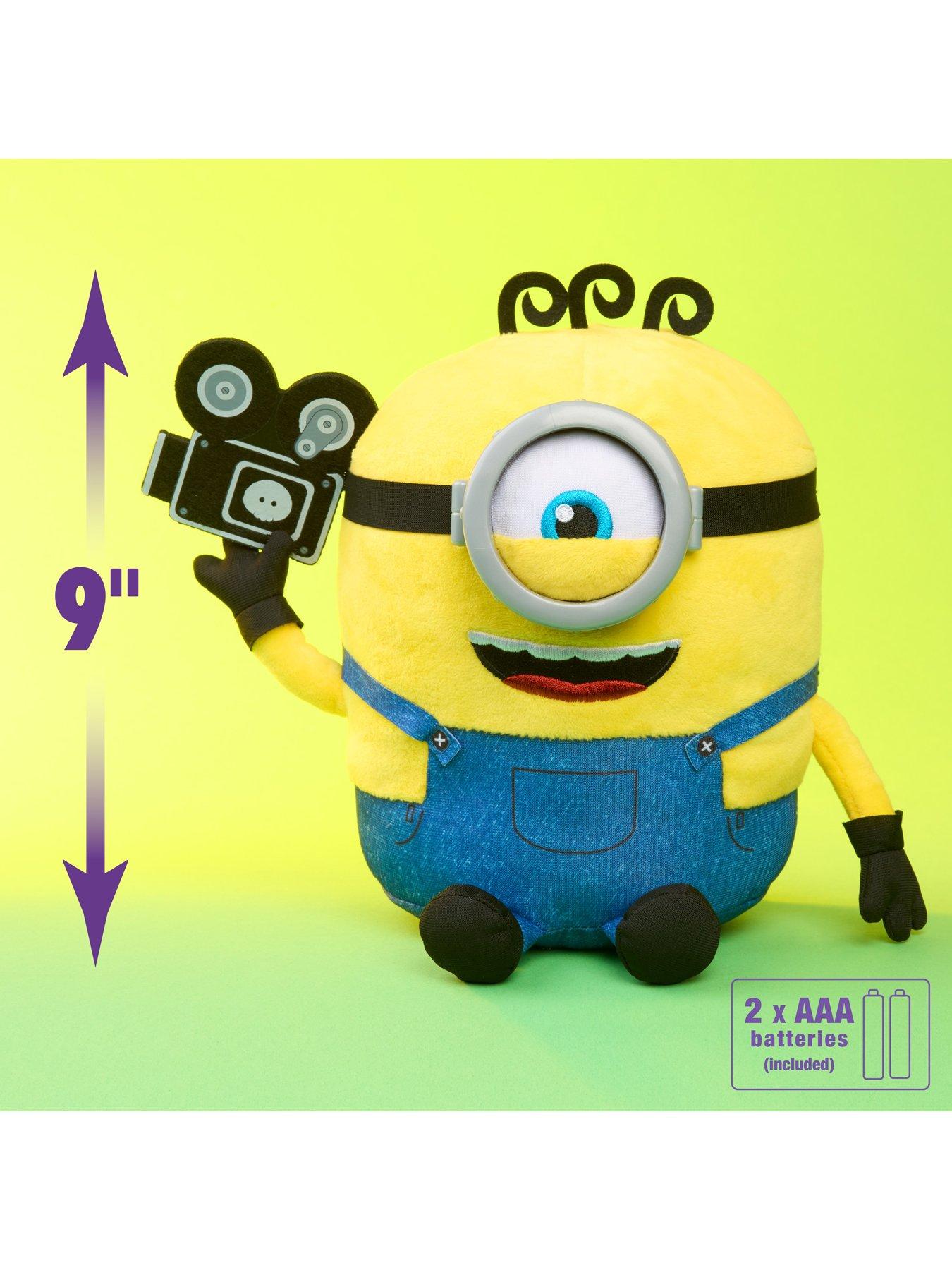 Image 5 of 7 of Minions 4 Babbling James Plush - EMBARGO