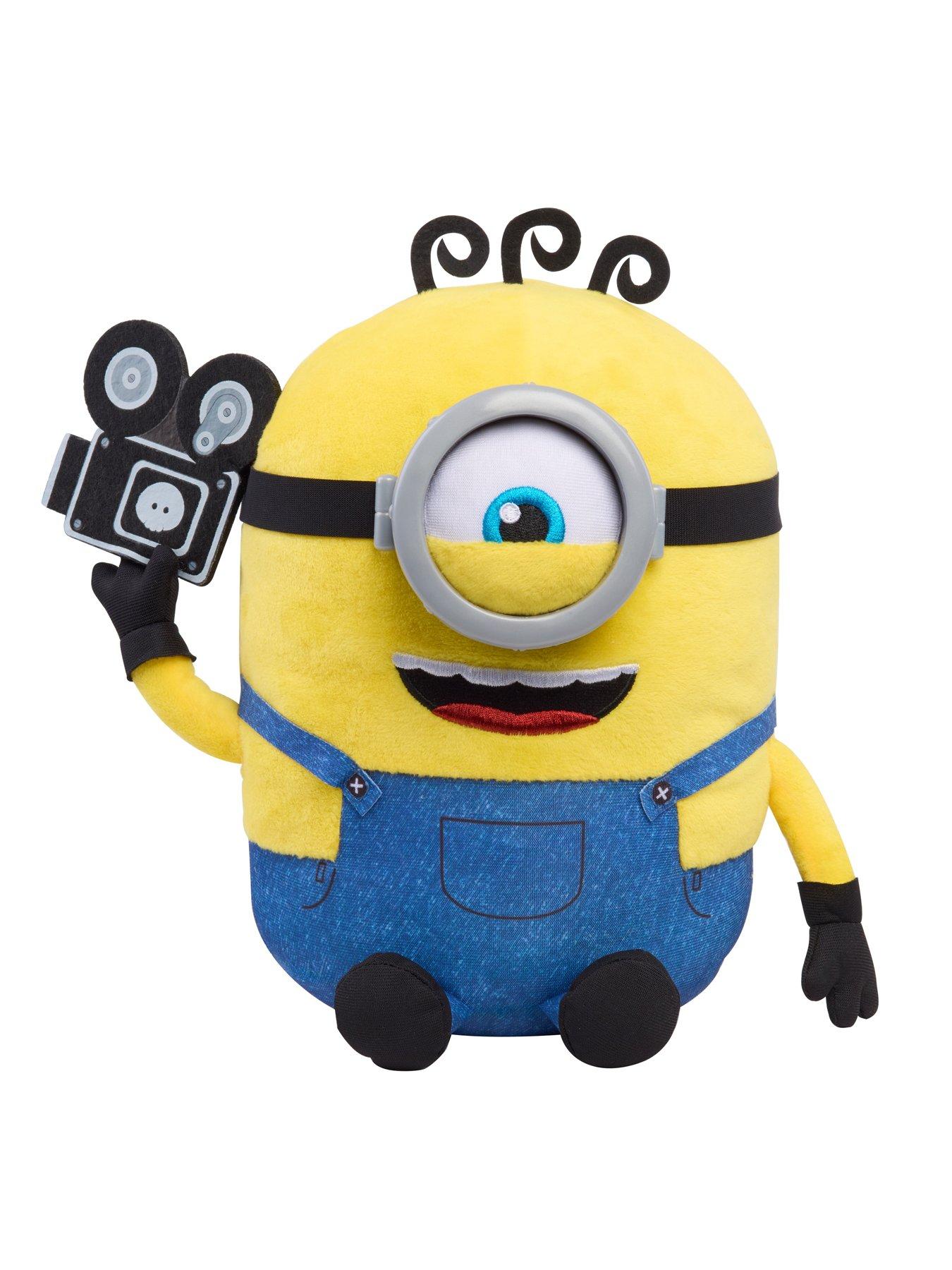 Image 6 of 7 of Minions 4 Babbling James Plush - EMBARGO
