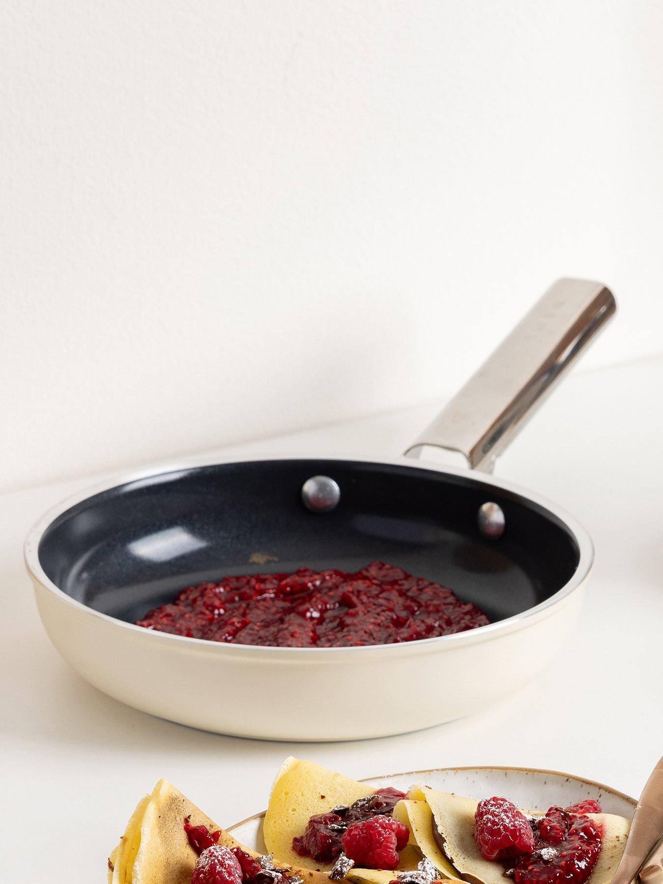 Smeg 24cm Retro Frying Pan, Oven Safe, Aluminium, Cream