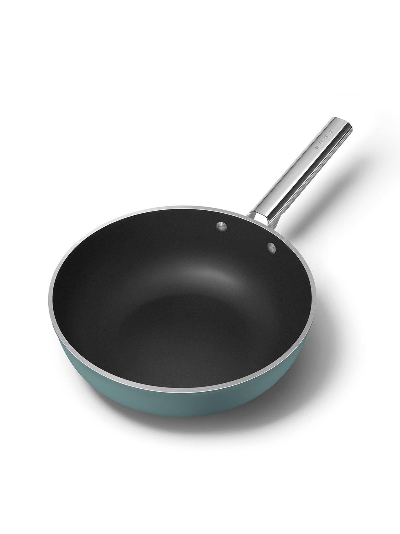 Image 4 of 6 of Smeg 30cm Retro Wok, Oven Safe Aluminium, Emerald Green