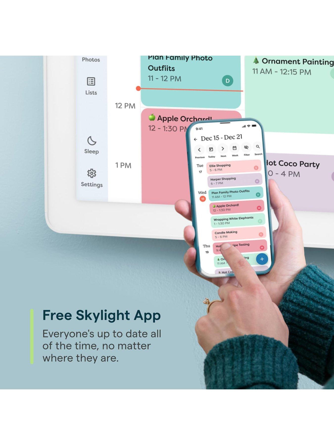 Image 4 of 7 of Skylight Skylight Max 27 inch Smart Digital Calendar