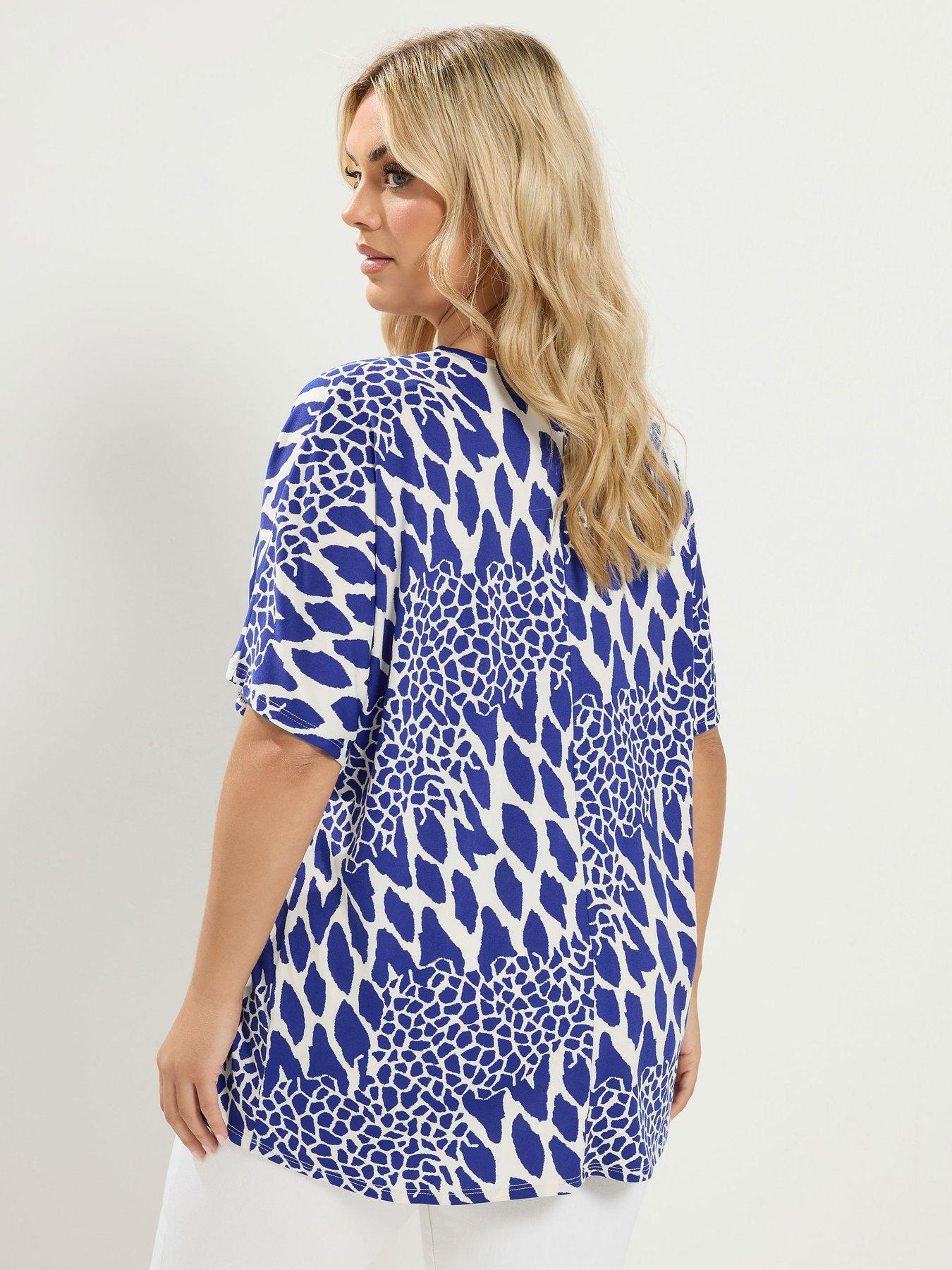Image 2 of 4 of Yours Curve Abstract Pleat Front Top - Blue