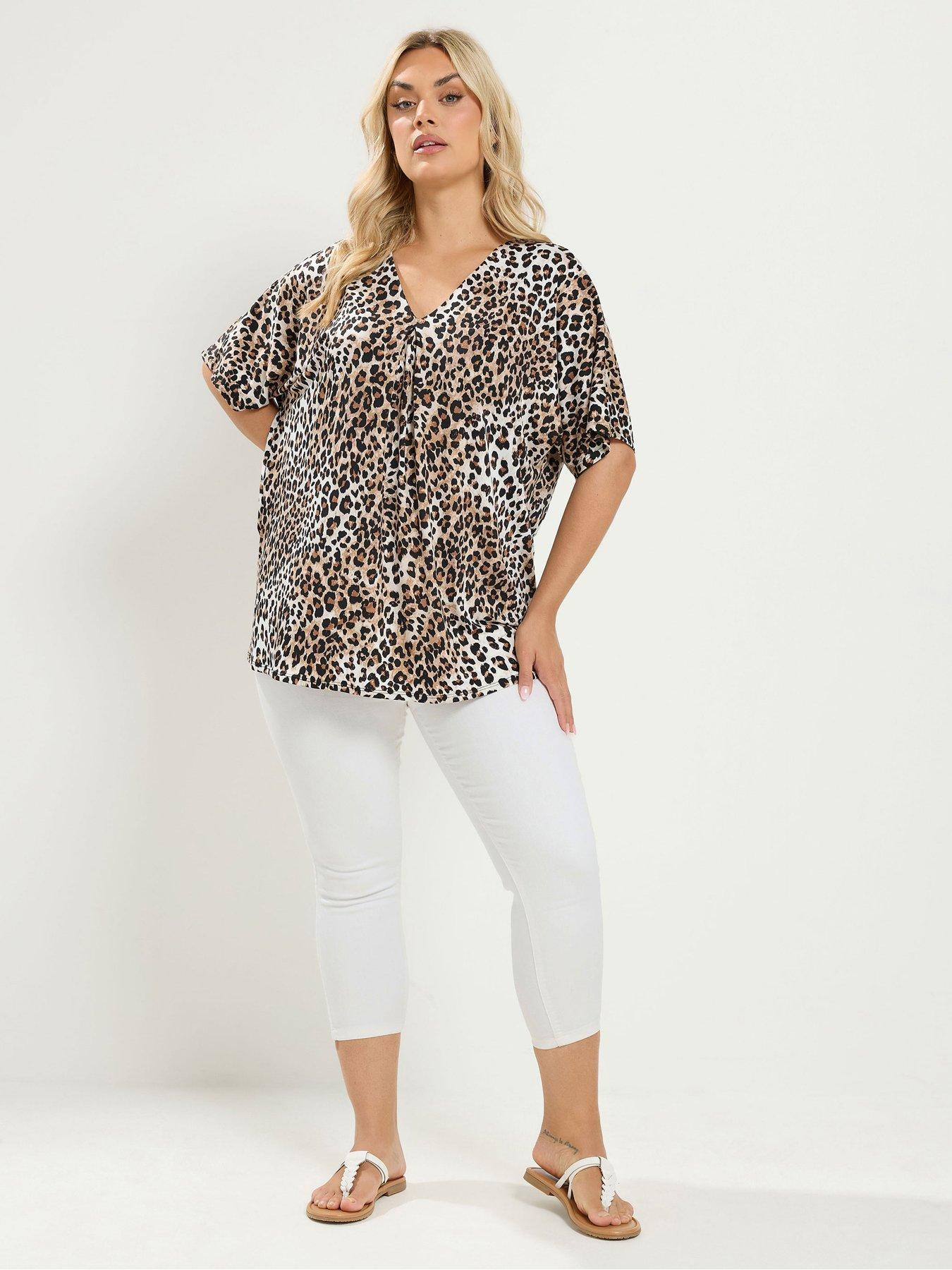 Image 3 of 4 of Yours Curve Leopard Pleated Front Top - Brown
