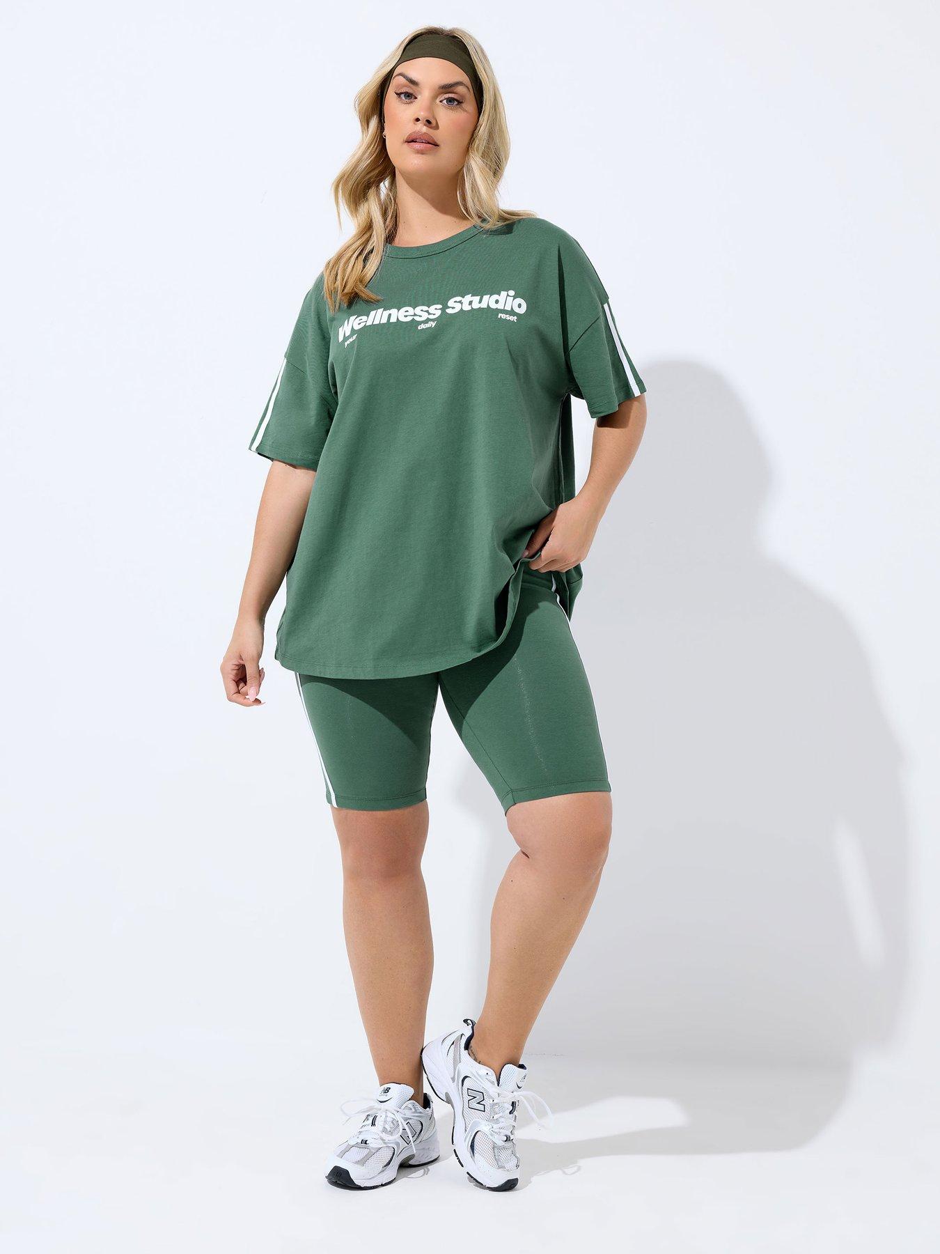 Image 3 of 4 of Yours Curve Active Side Contrast Stripe Shorts - Green