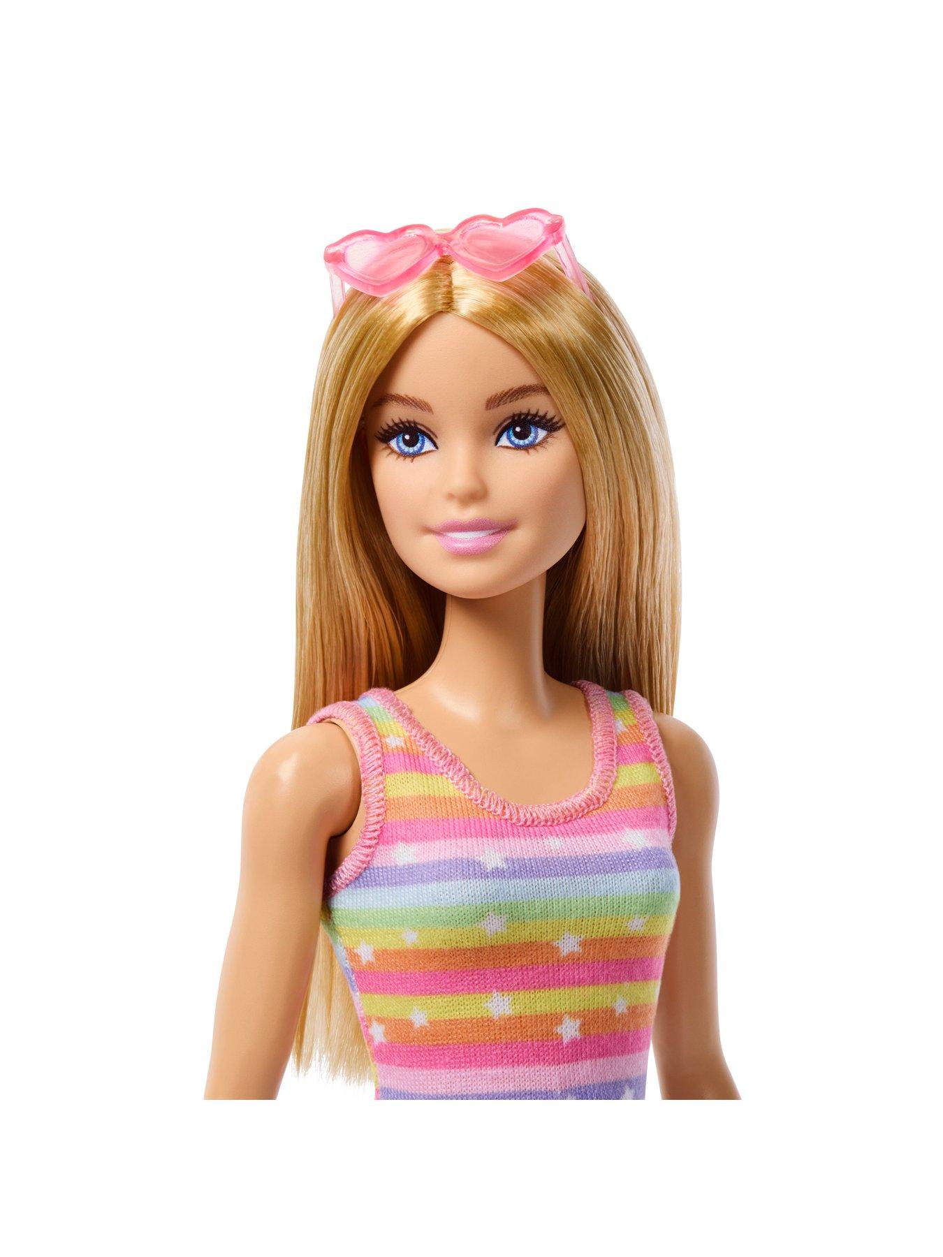 Image 6 of 8 of Barbie <p>Skate and Run Pup Doll with Skating Puppy, Roller Skates and Pet Accessories</p>
