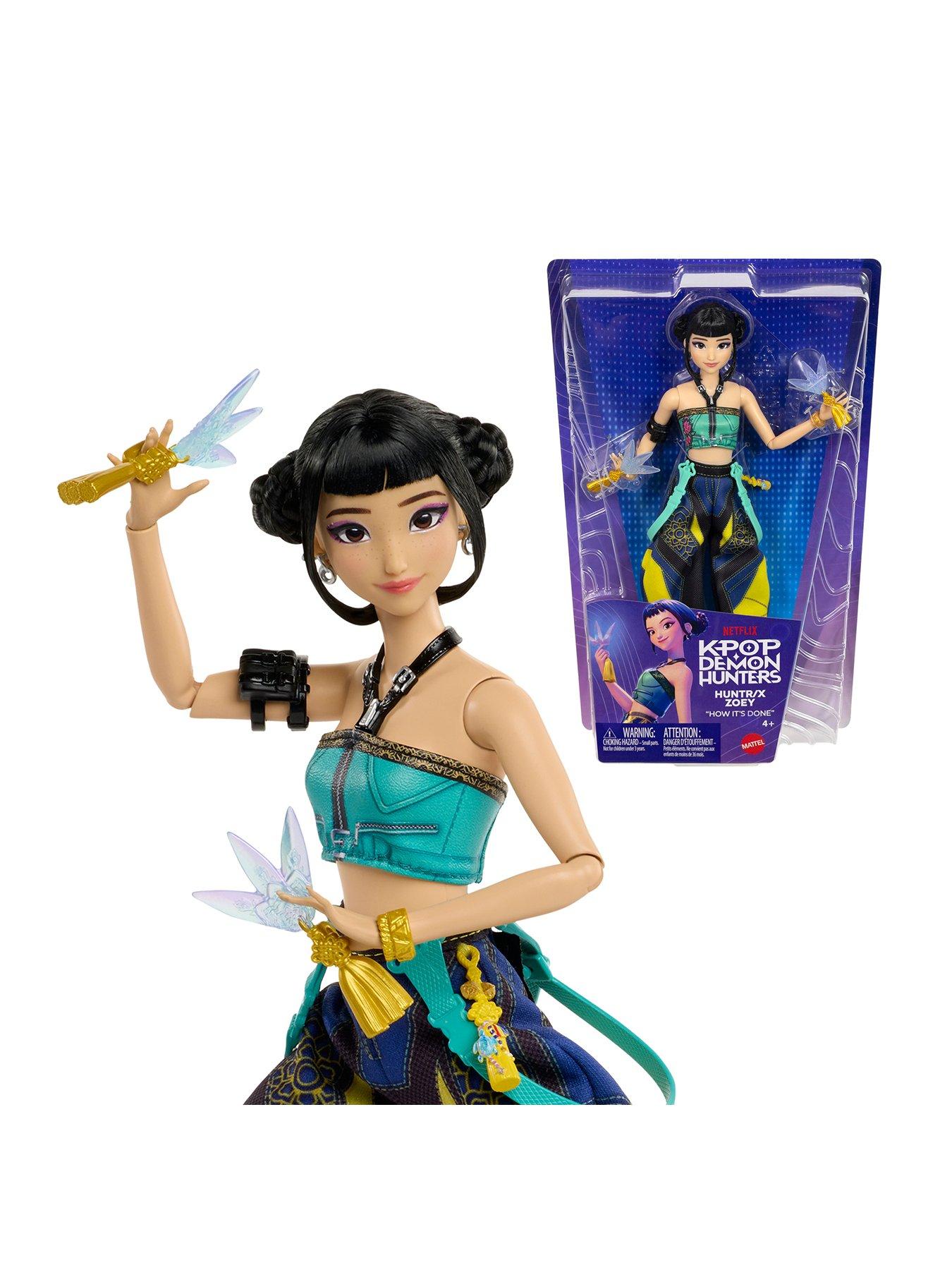 K-Pop Demon Hunters Huntr/X Zoey How It's Done Fashion Doll With Spirit Blades Accessory in One Colour