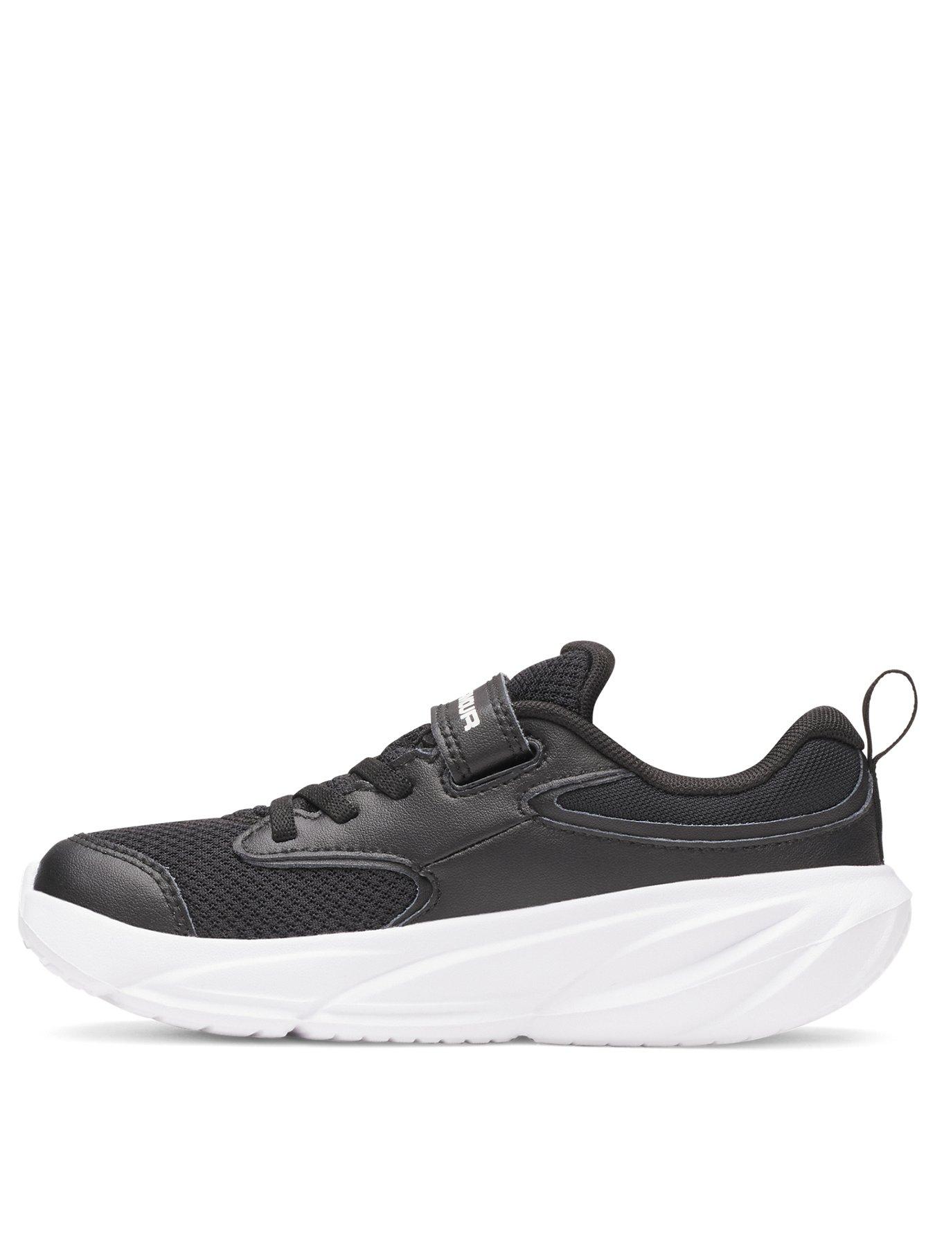 Image 3 of 5 of UNDER ARMOUR Boys Running Surge 5 Trainer - Black