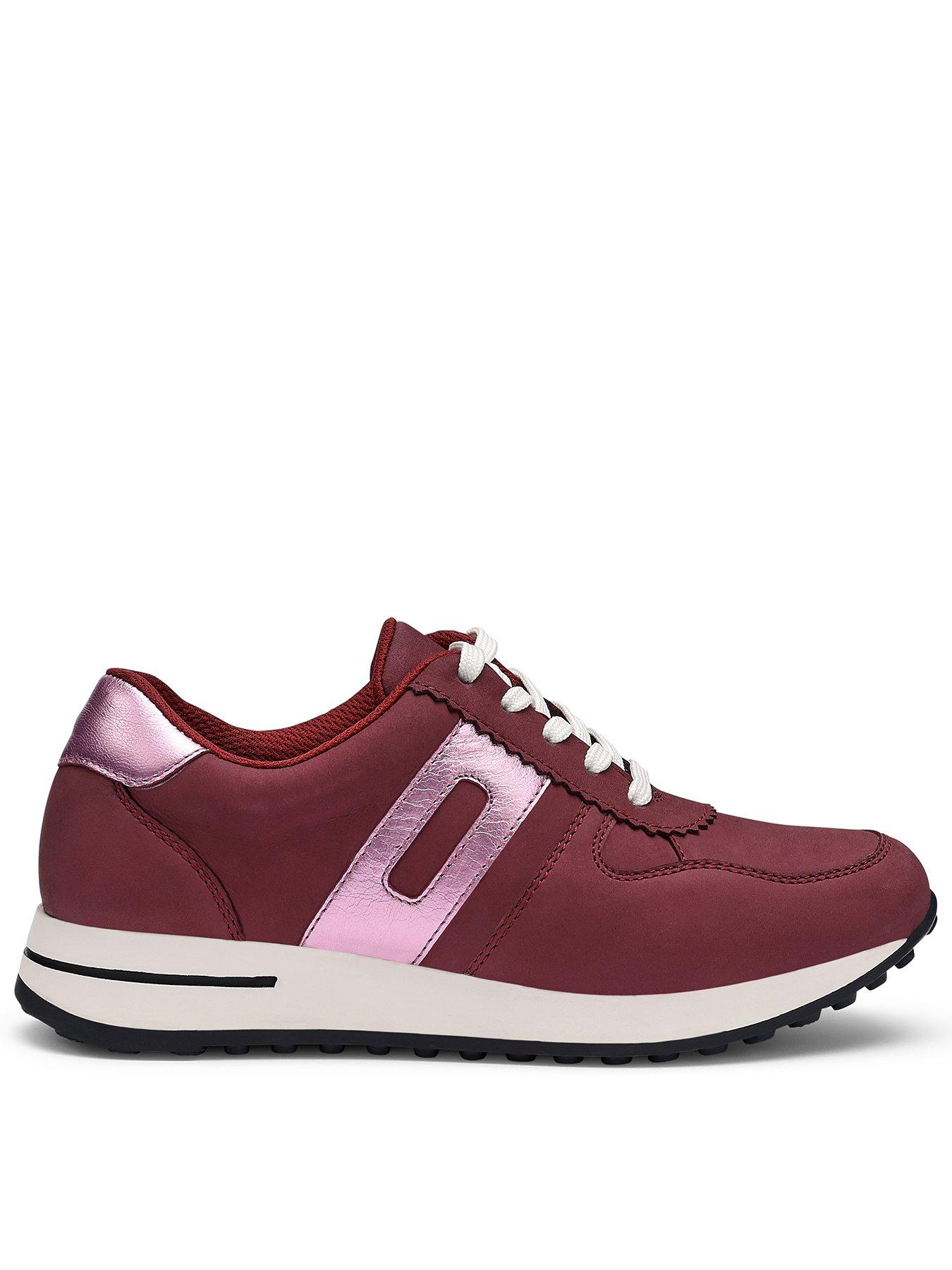 Hotter Revivalmaroon