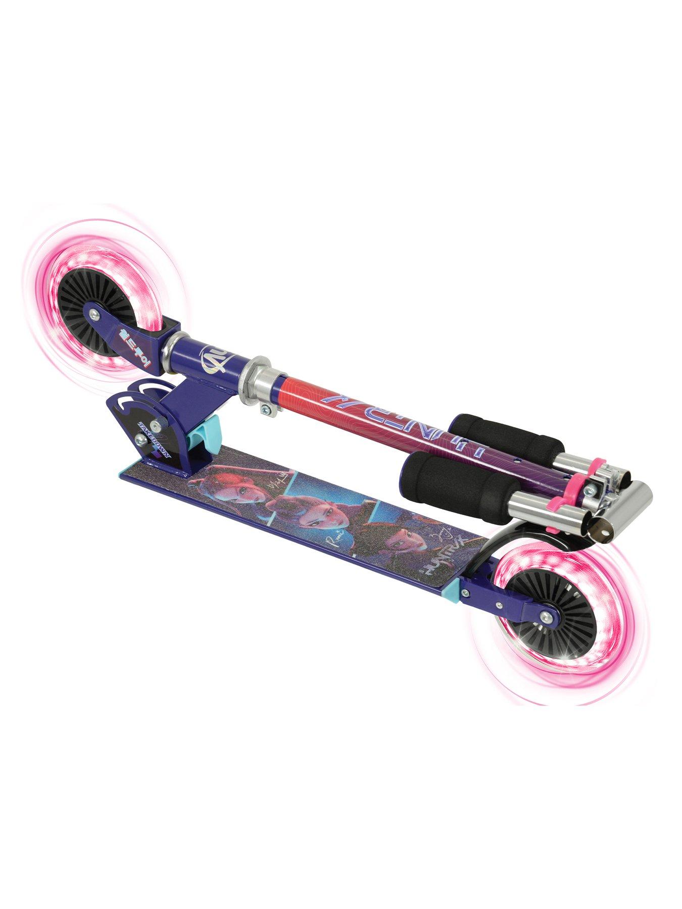 Image 7 of 7 of K-Pop Demon Hunters K Pop Demon Hunters - Takedown - Folding Inline Scooter with Light Up Wheels
