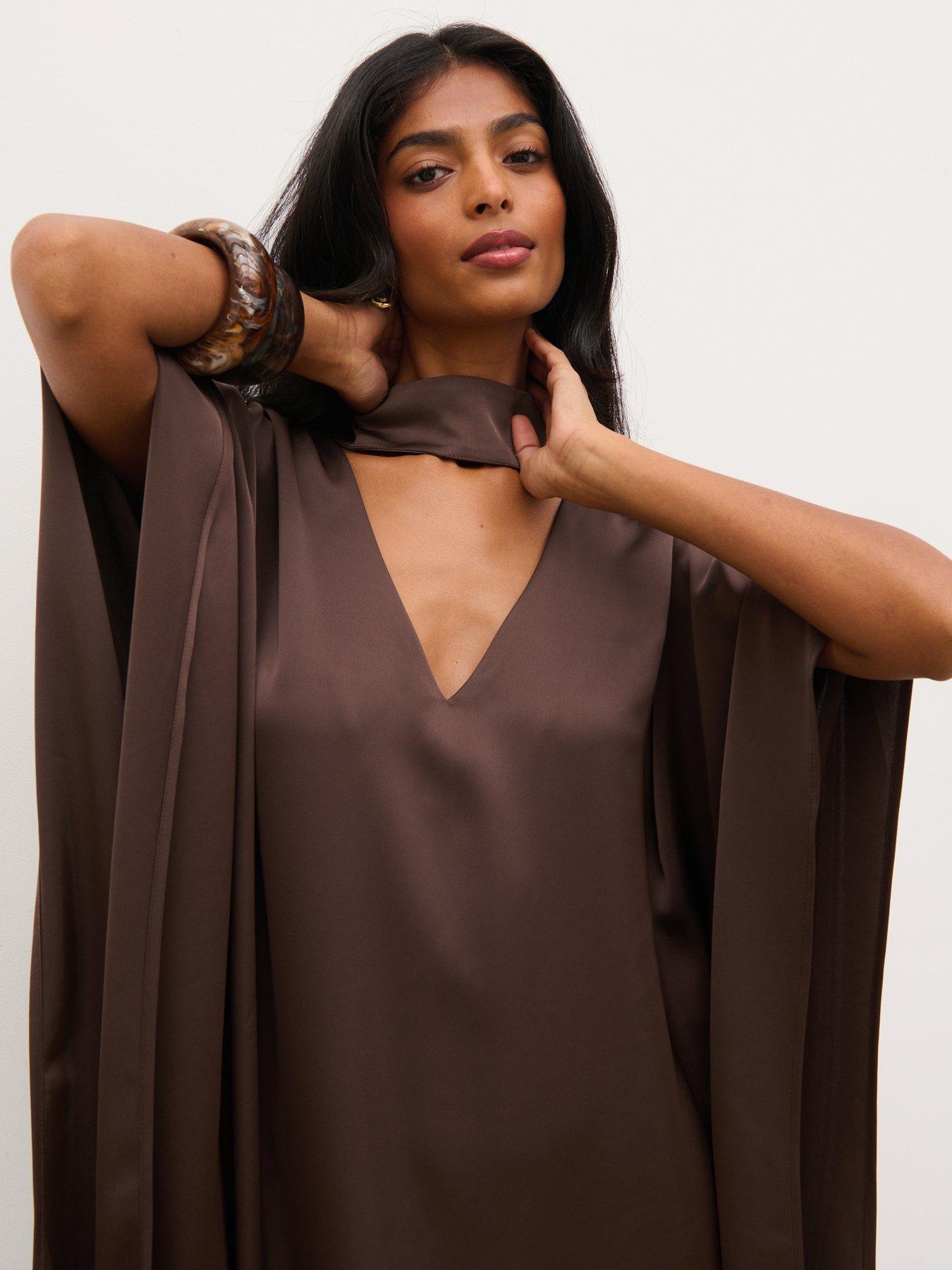 Image 4 of 5 of Pretty Lavish Briarlee Kimono Maxi Dress - Chocolate Brown