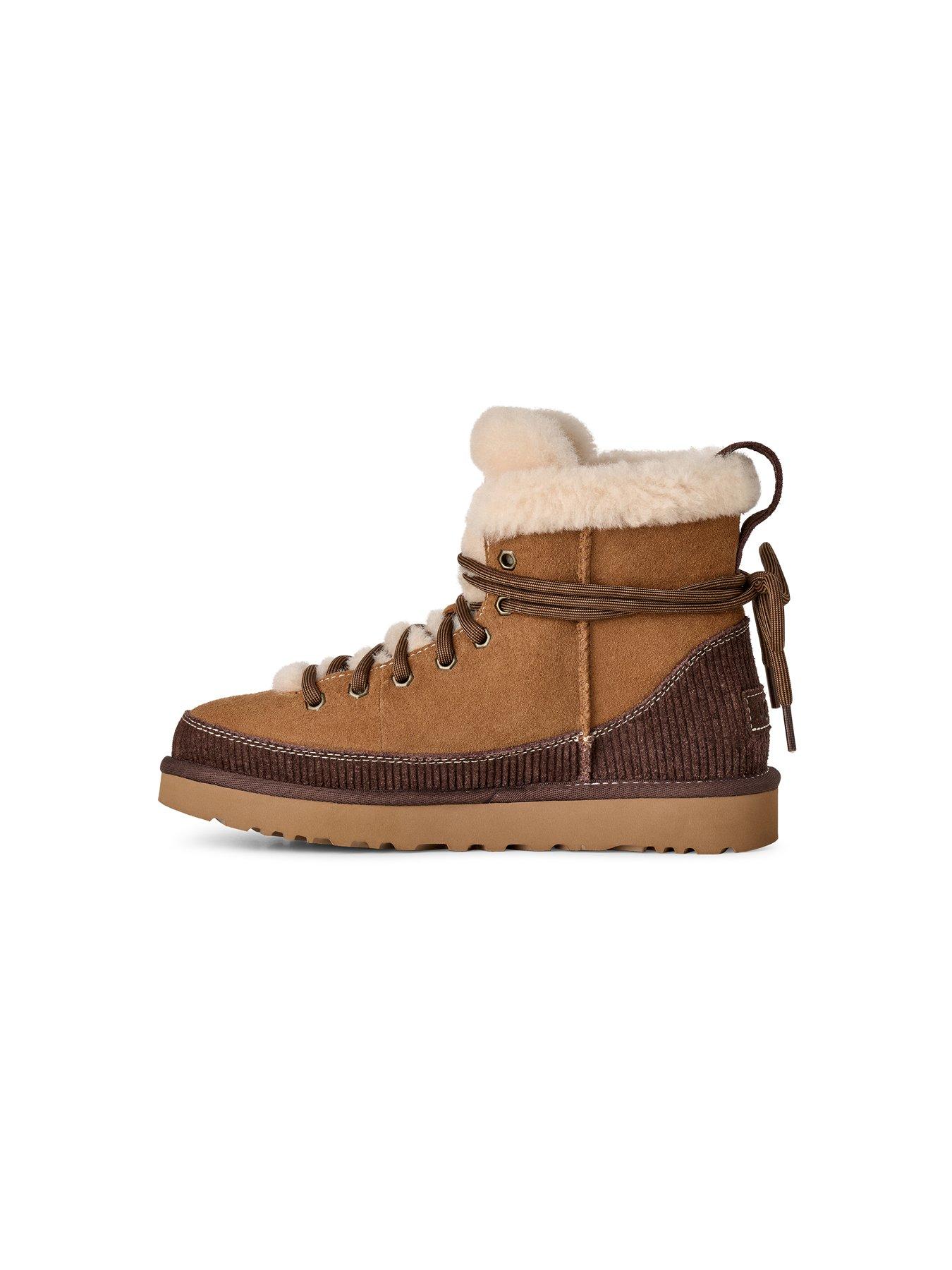 Image 6 of 7 of UGG Womens Classic Heritage Lace-Up Sheepskin Lined Suede Boots - Brown