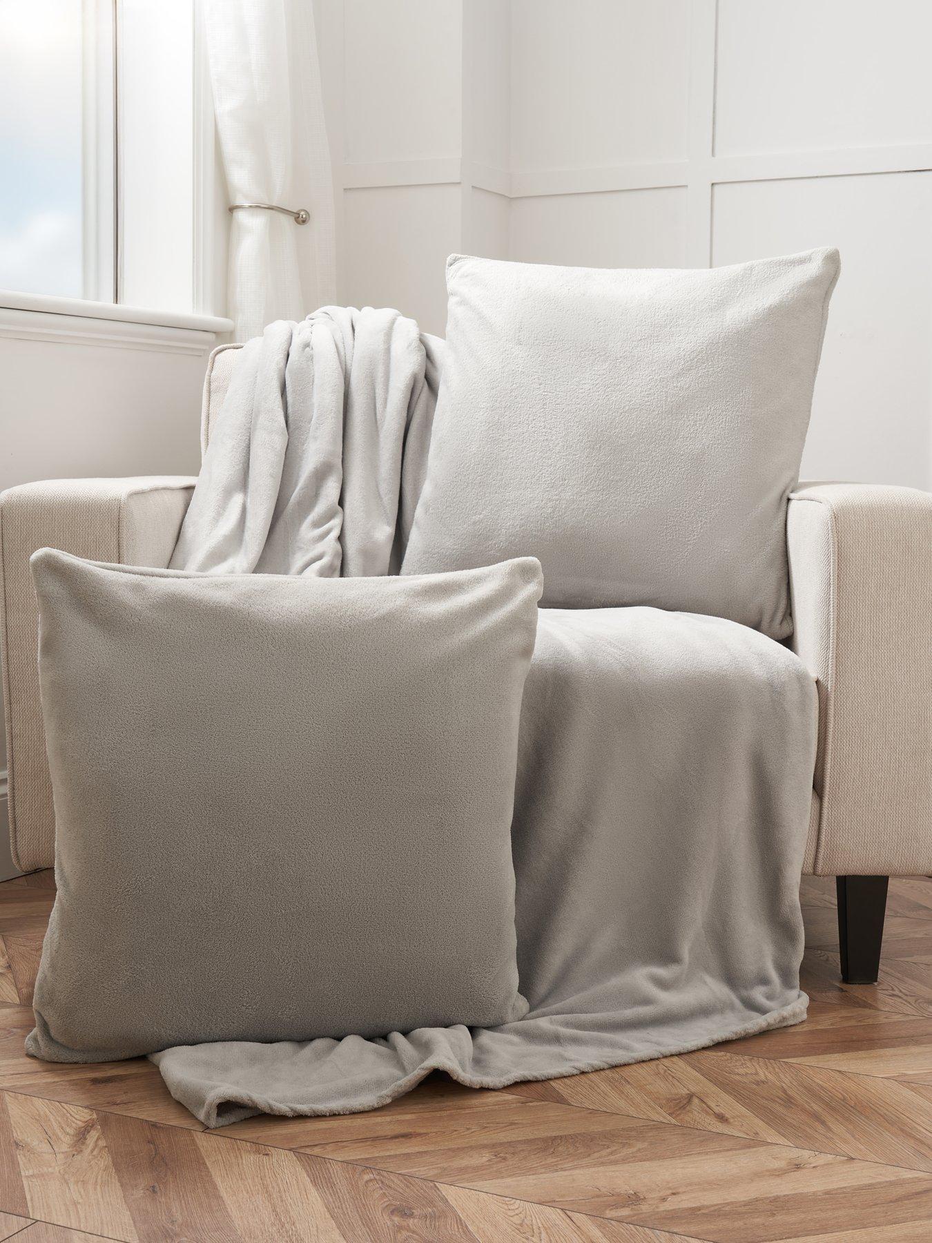 Image 1 of 5 of The Very Collection Jumbo Fleece Bundle Set