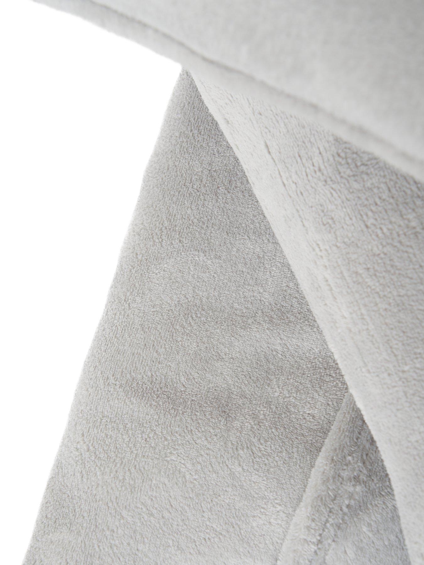 Image 3 of 5 of The Very Collection Jumbo Fleece Bundle Set