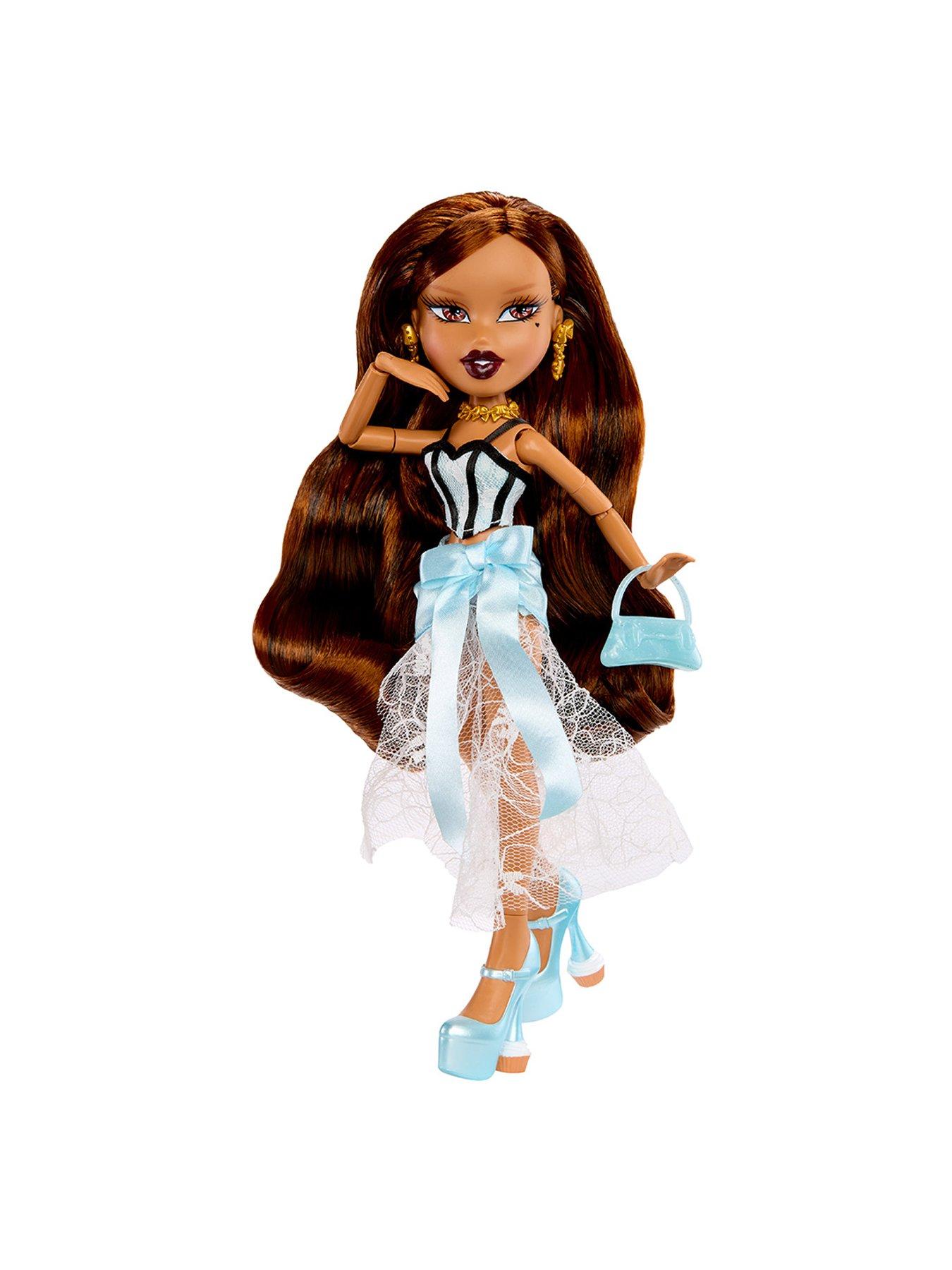 Image 6 of 7 of Bratz Stylin&rsquo; Birthdayz Doll - Yasmin