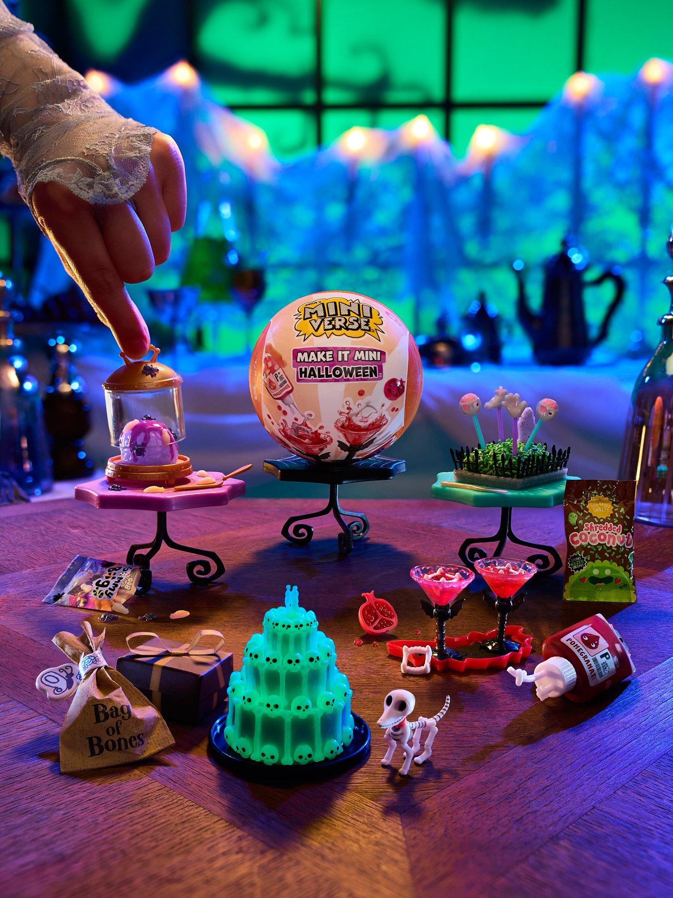 Image 2 of 6 of Mini Verse MGA's Miniverse - Make It Mini Halloween
