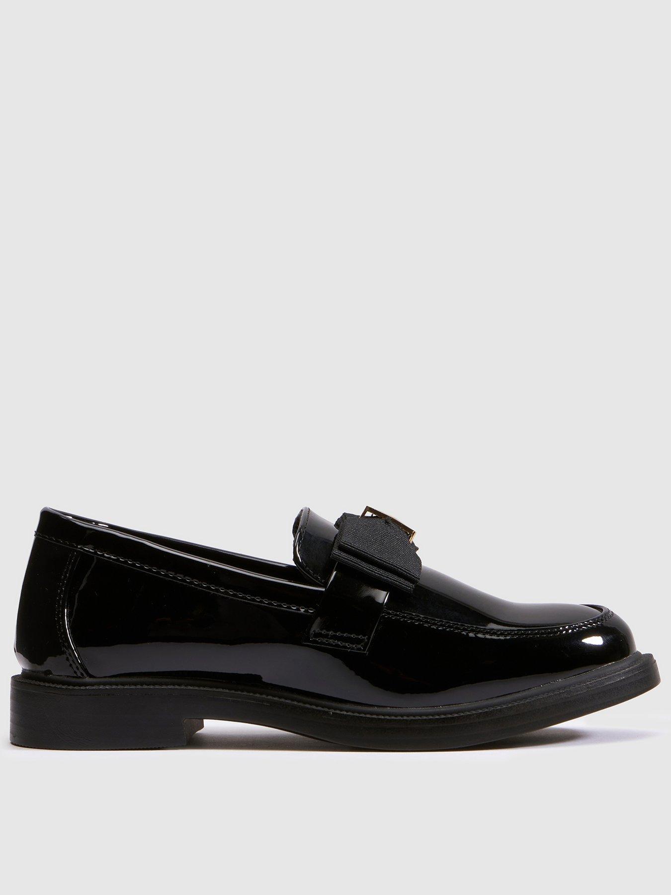 Schuh Lake Bow Loafer