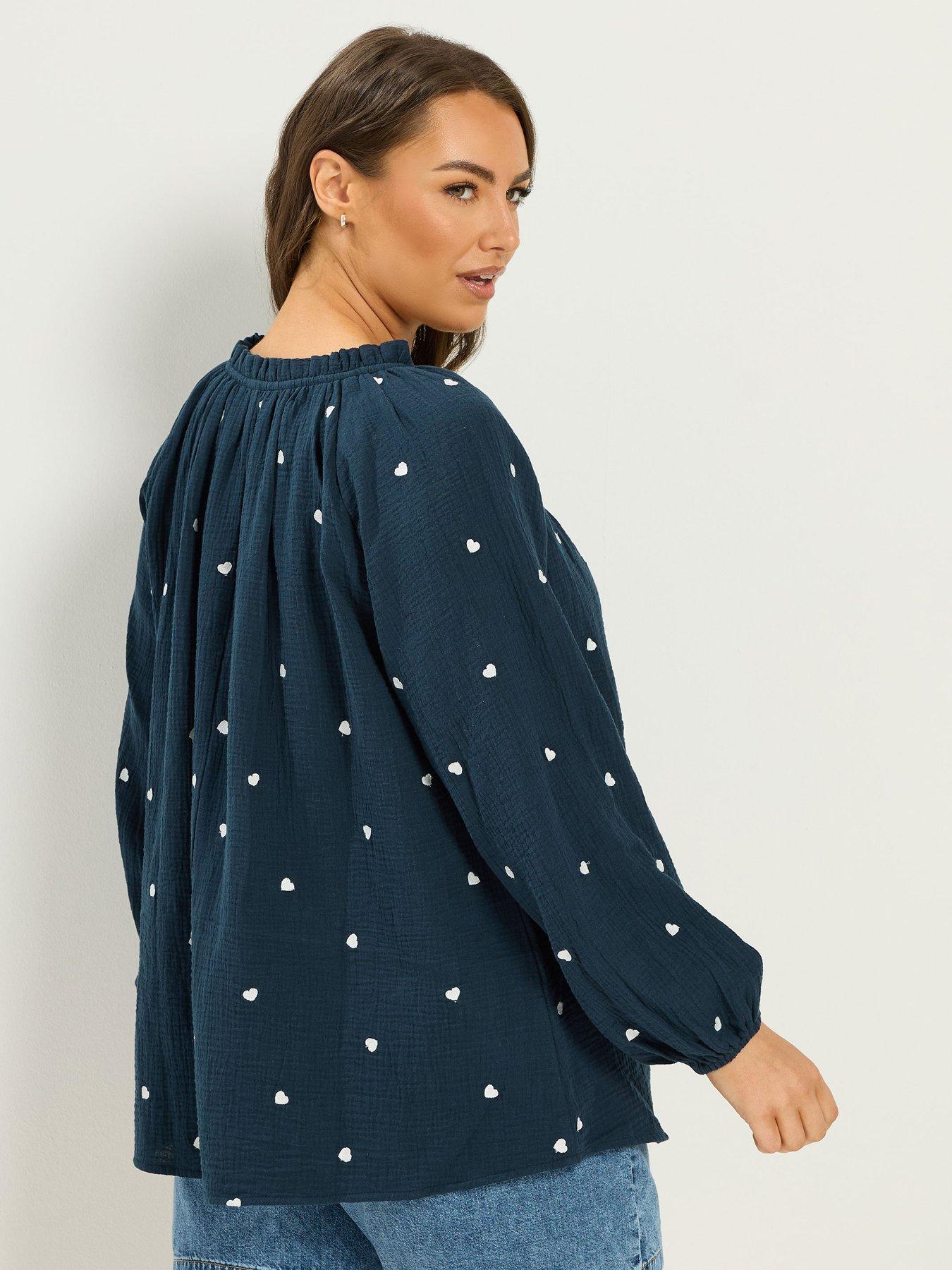 Image 2 of 4 of Yours Curve Heart Print Blouse &nbsp;- Blue