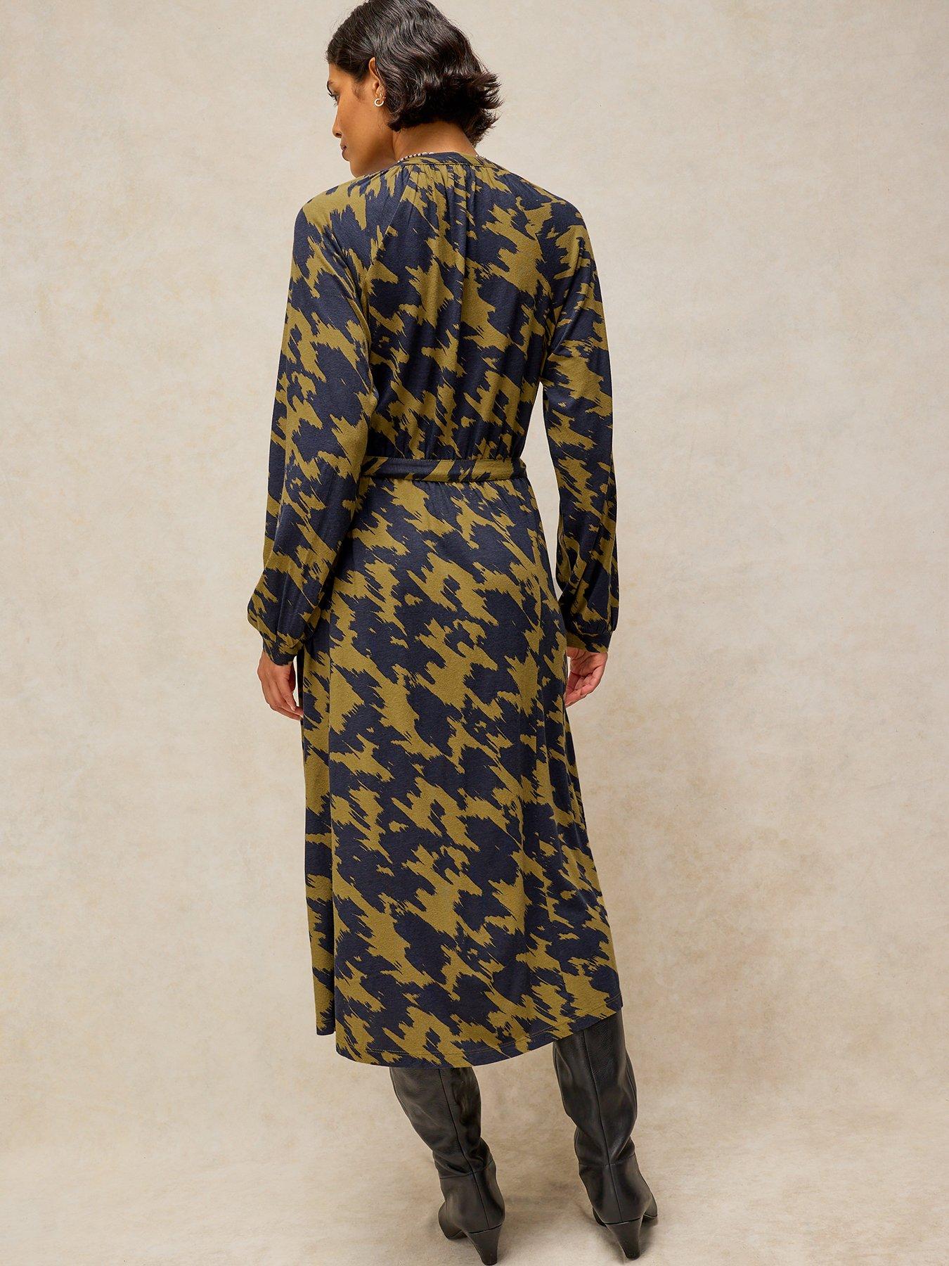 Image 2 of 5 of White Stuff Amara Printed Jersey Midi Dress - Green