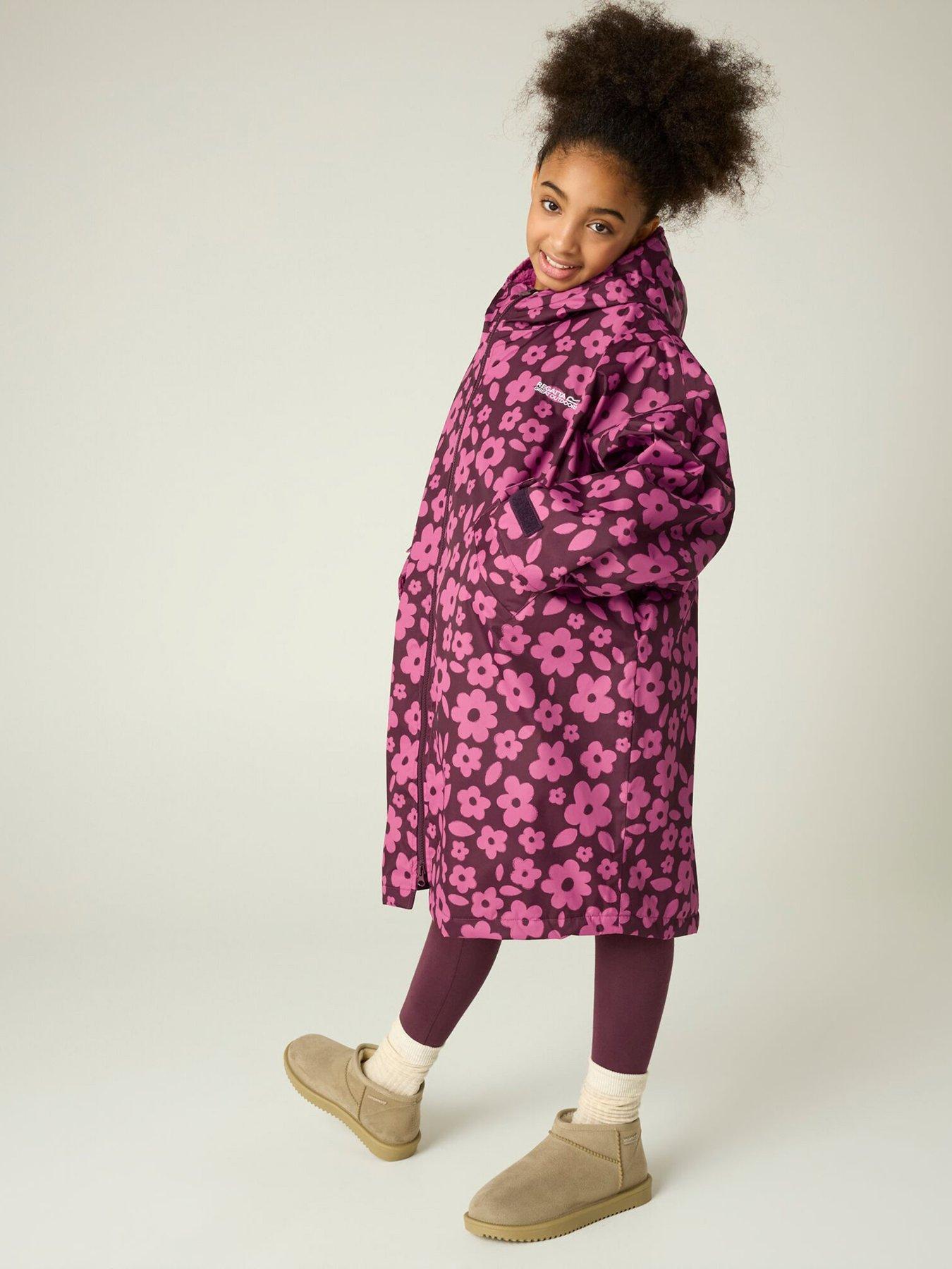 Image 7 of 7 of Regatta Kids Junior Waterproof Changing Robe -fig/violet Floral