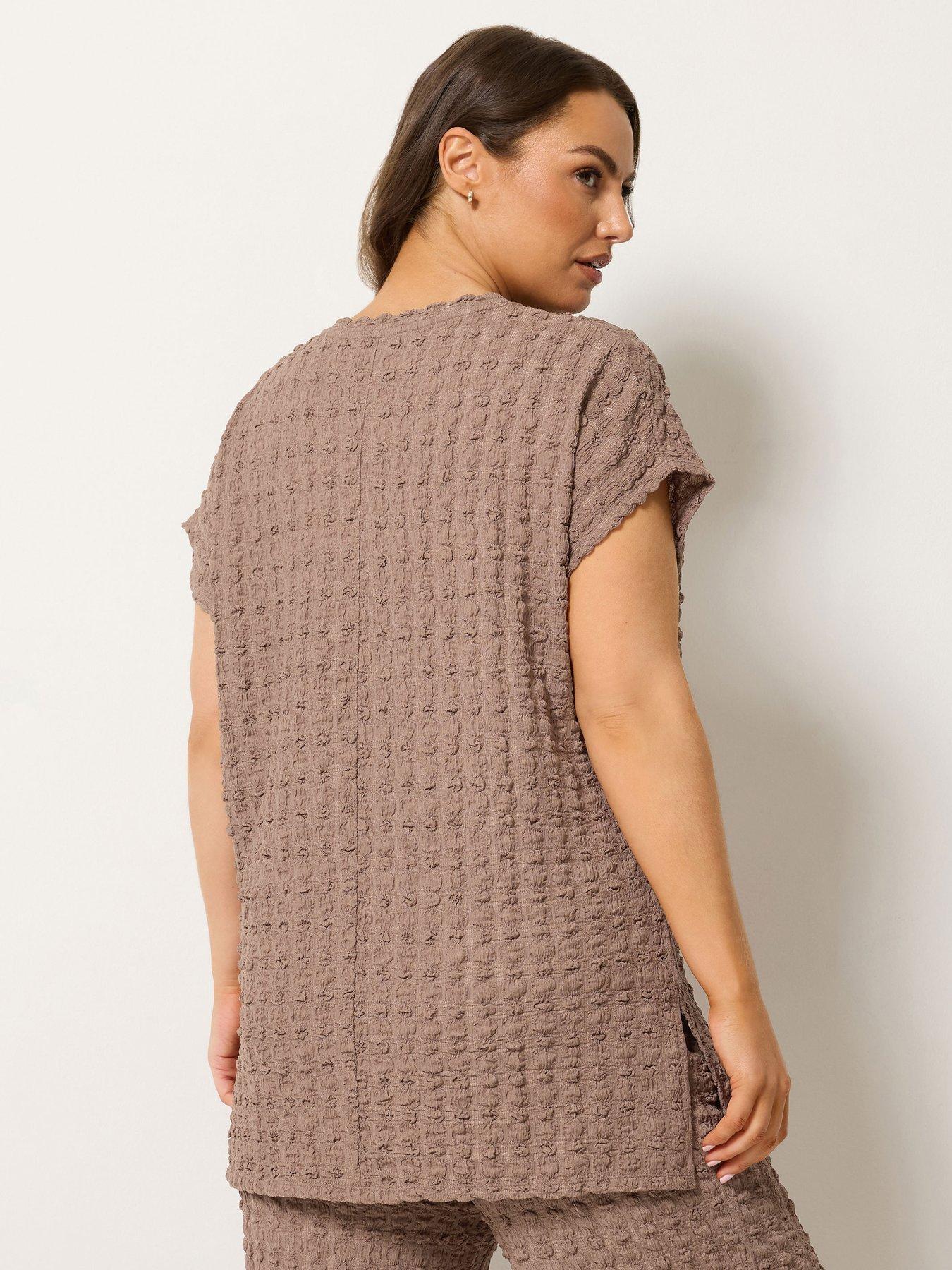 Image 2 of 4 of Yours Curve Bubble Texture Top - Brown