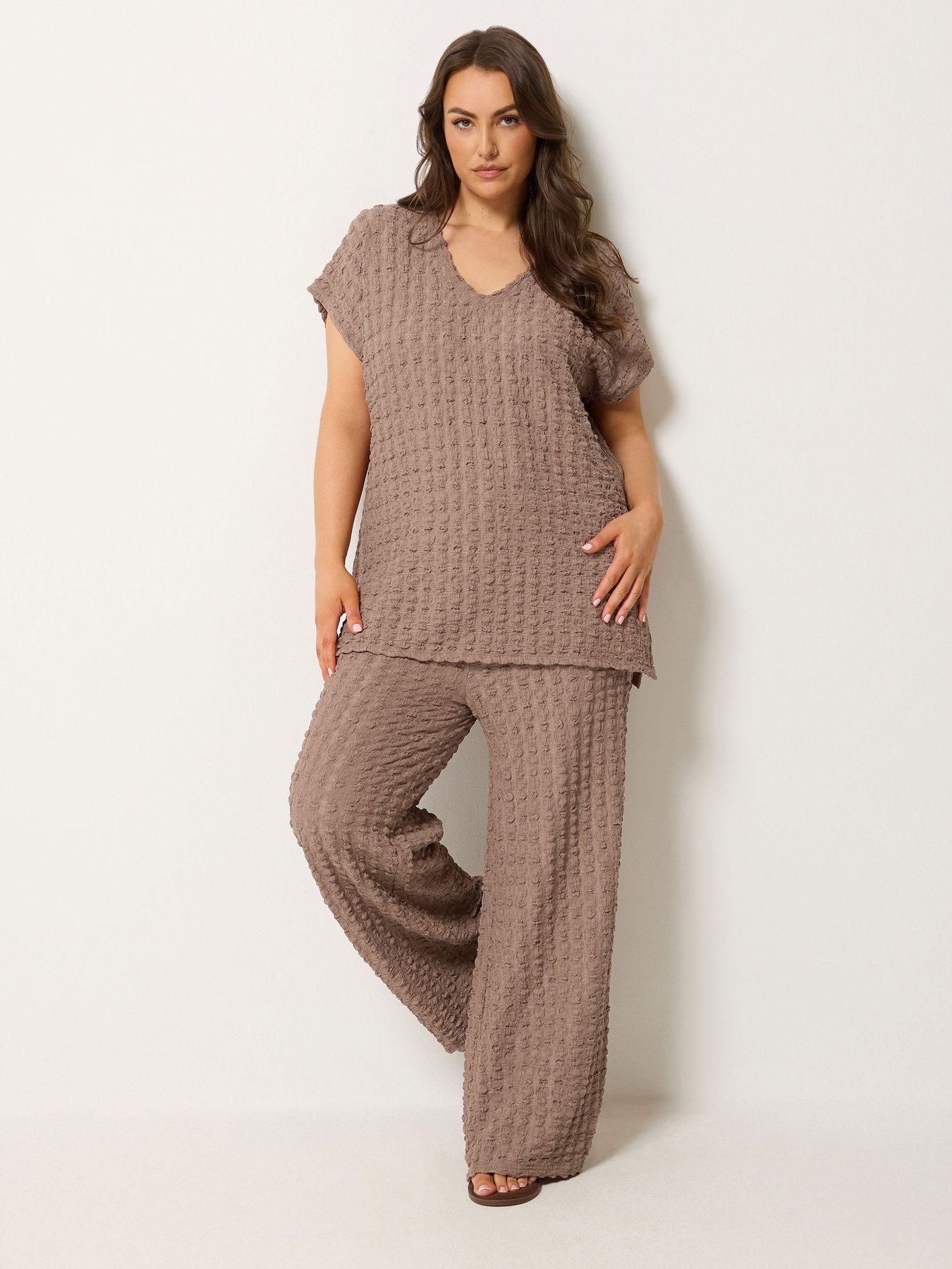 Image 3 of 4 of Yours Curve Bubble Texture Top - Brown