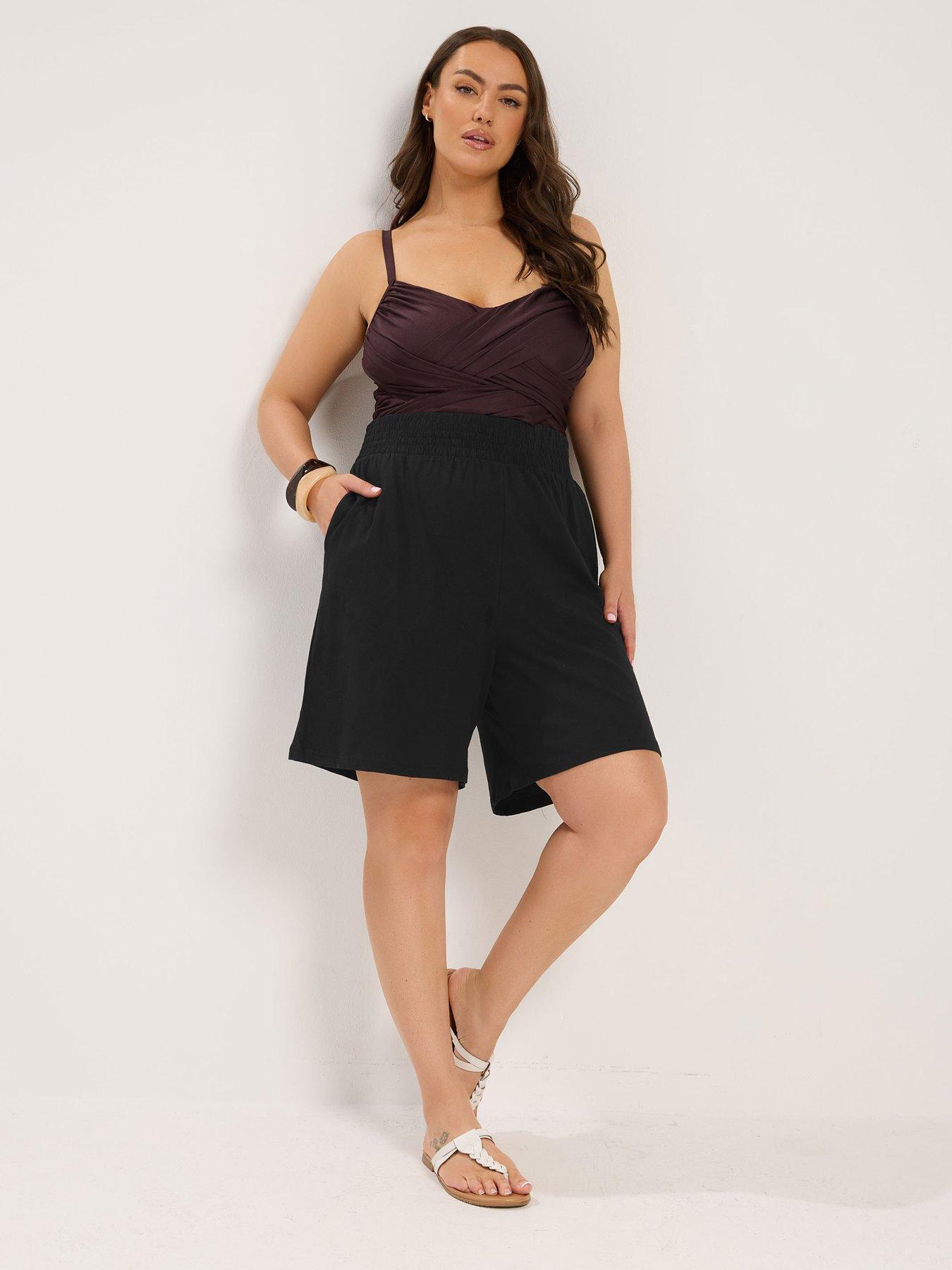 Image 3 of 4 of Yours Curve Jersey Shirred Shorts