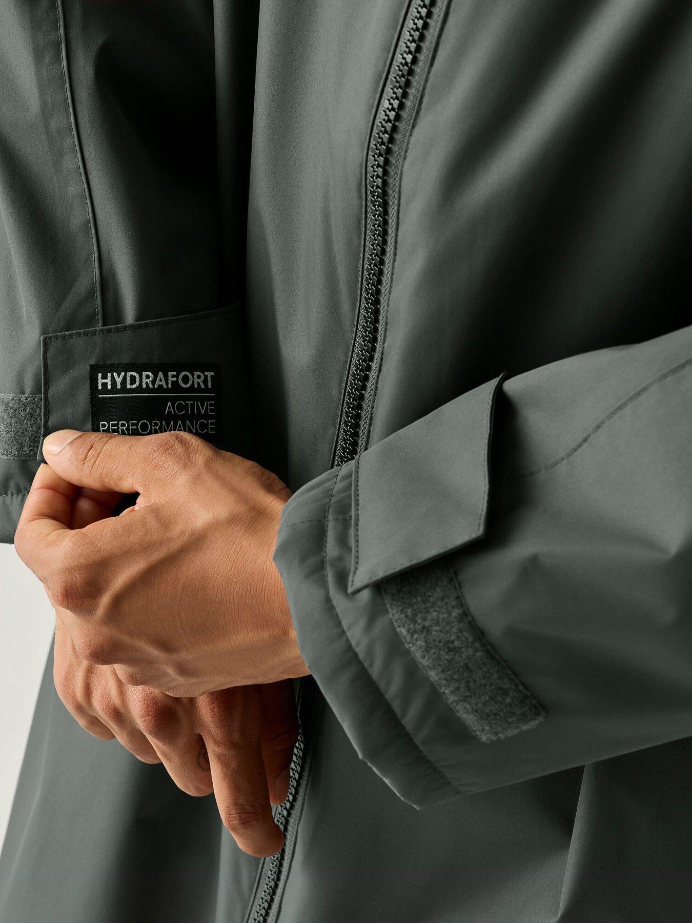 Image 7 of 7 of Regatta Adult Waterproof Changing Robe -iron(abstract Mountain)