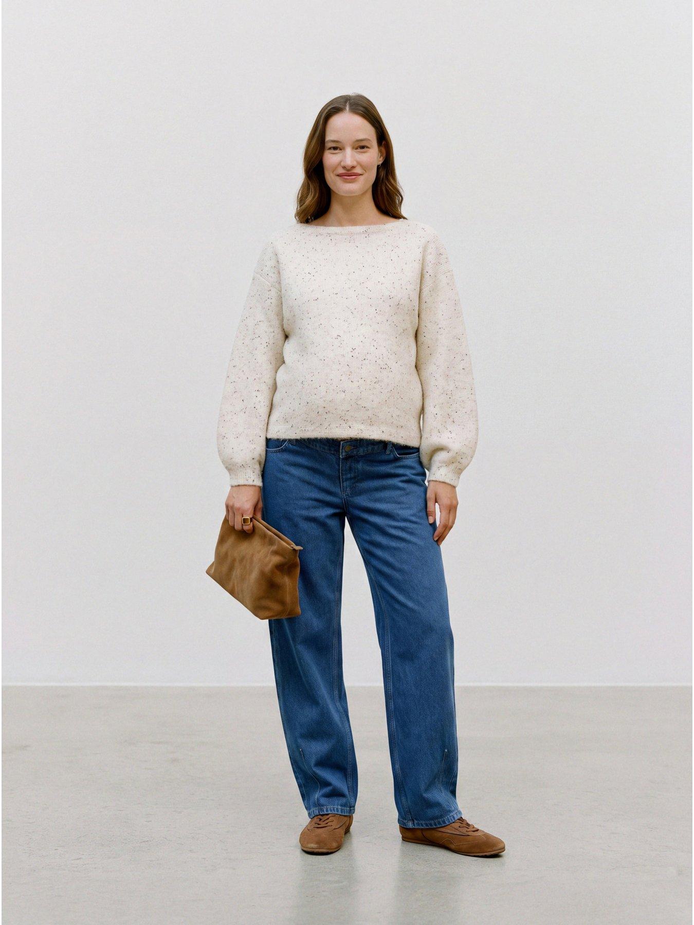 Image 3 of 4 of Mamalicious Mlidaho Barrel Jeans