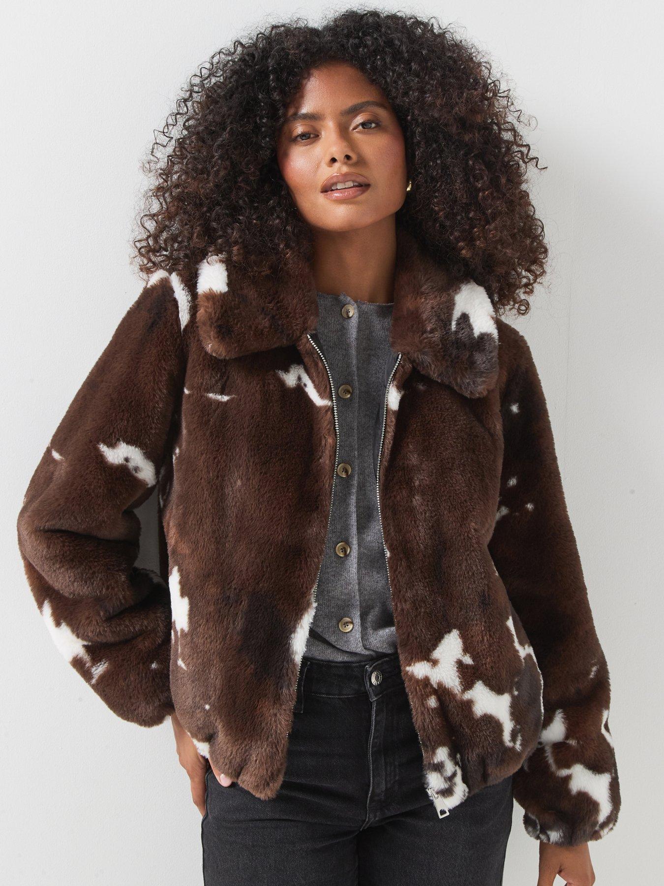 Image 1 of 5 of Vero Moda Vmsonjacolleen Short Jacket Boo