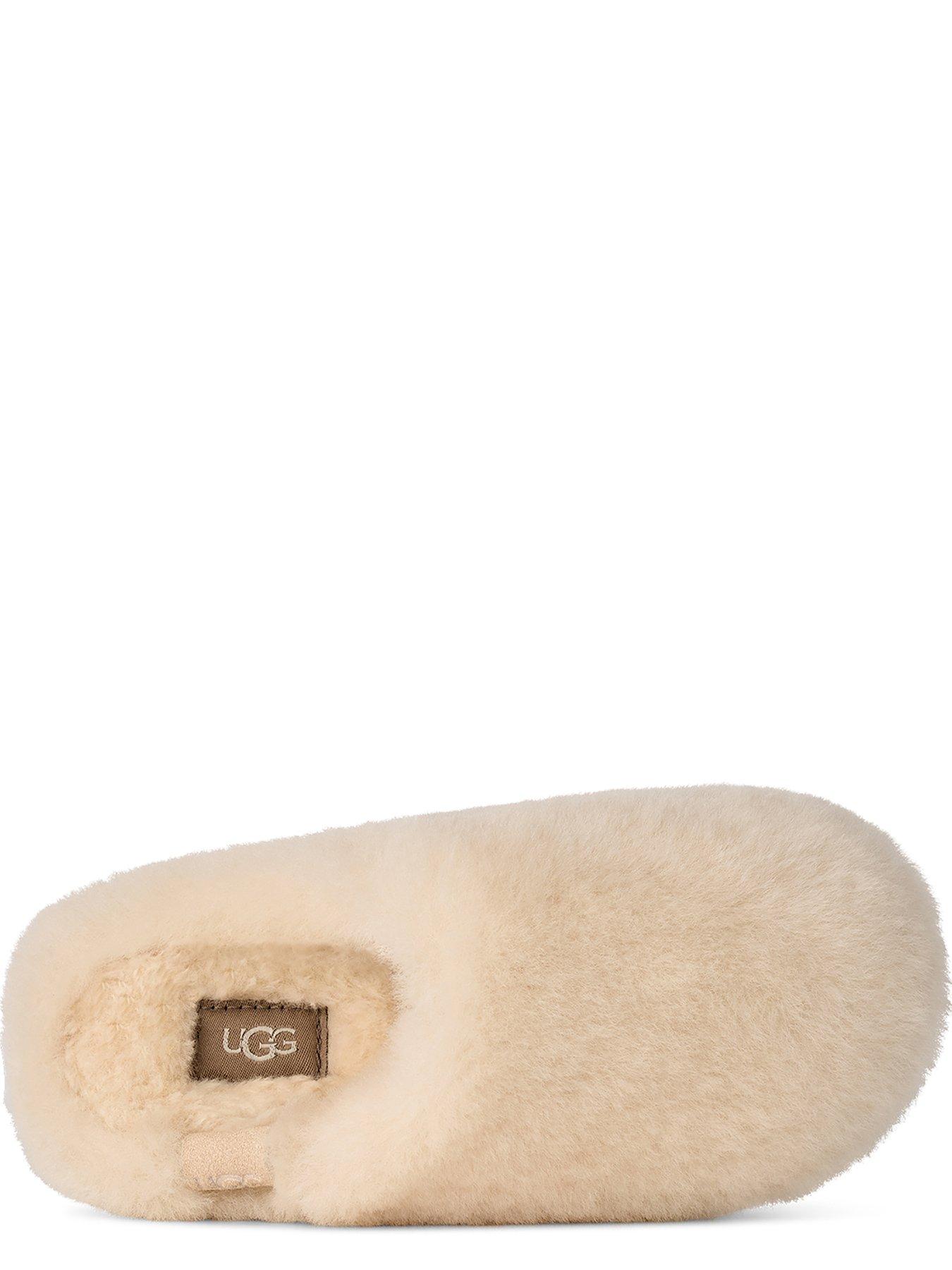 Image 4 of 6 of UGG Junior Classic Fluffed Slip-on Slipper - Natural
