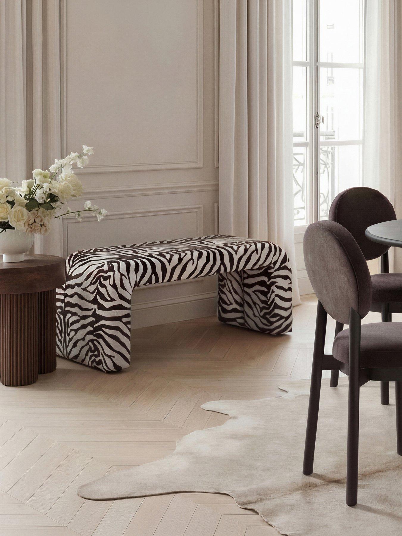 OTI Rosa Zebra Bench